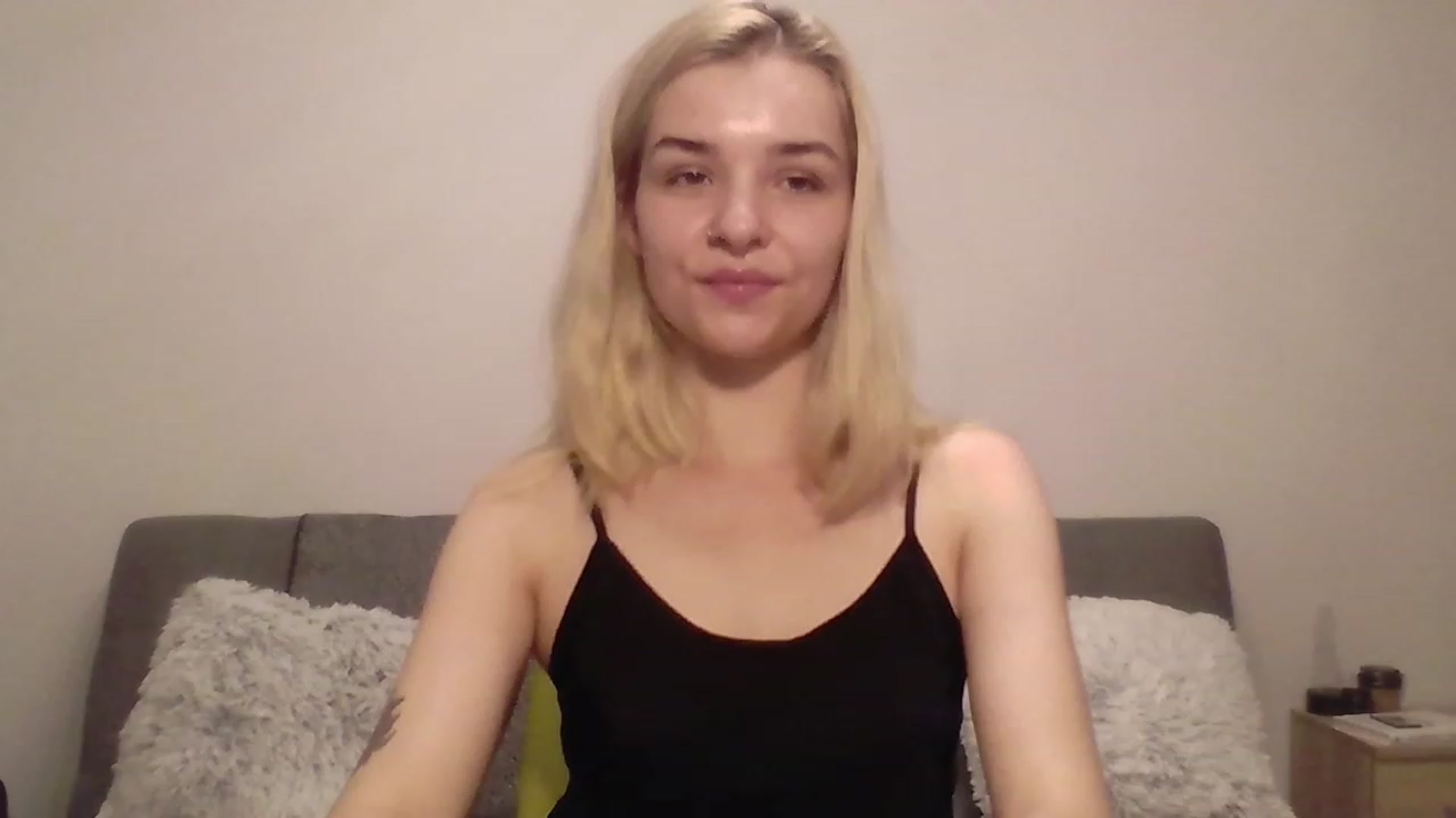 Gallery image thumbnail from KISSFM103's myfreecams stream on, 06/25/2023, 19:29 image 4 of 20