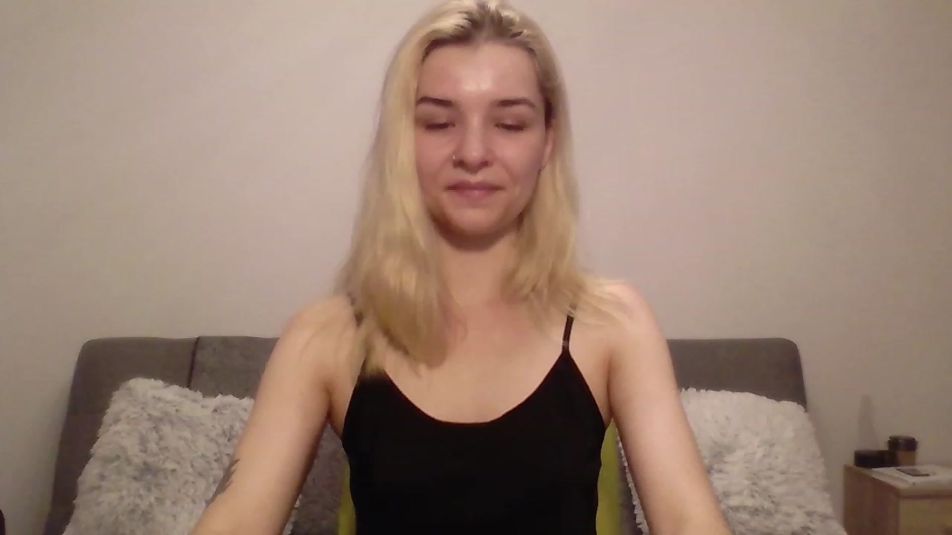 Gallery image thumbnail from KISSFM103's myfreecams stream on, 06/25/2023, 19:29 image 19 of 20