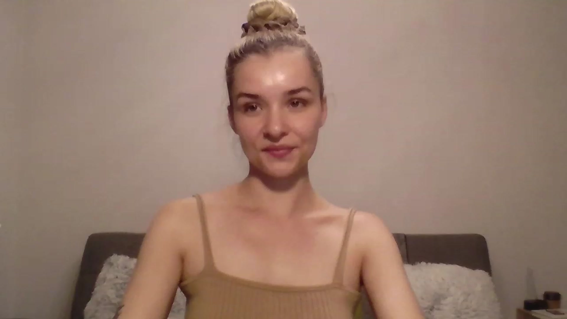 Gallery image thumbnail from KISSFM103's myfreecams stream on, 06/26/2023, 18:18 image 4 of 20