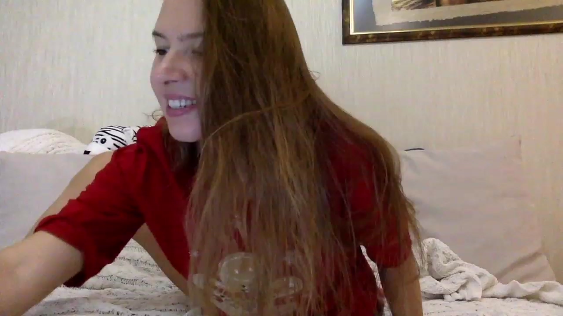 Gallery image thumbnail from KITTENGER's myfreecams stream on, 12/06/2022, 16:28 image 3 of 20