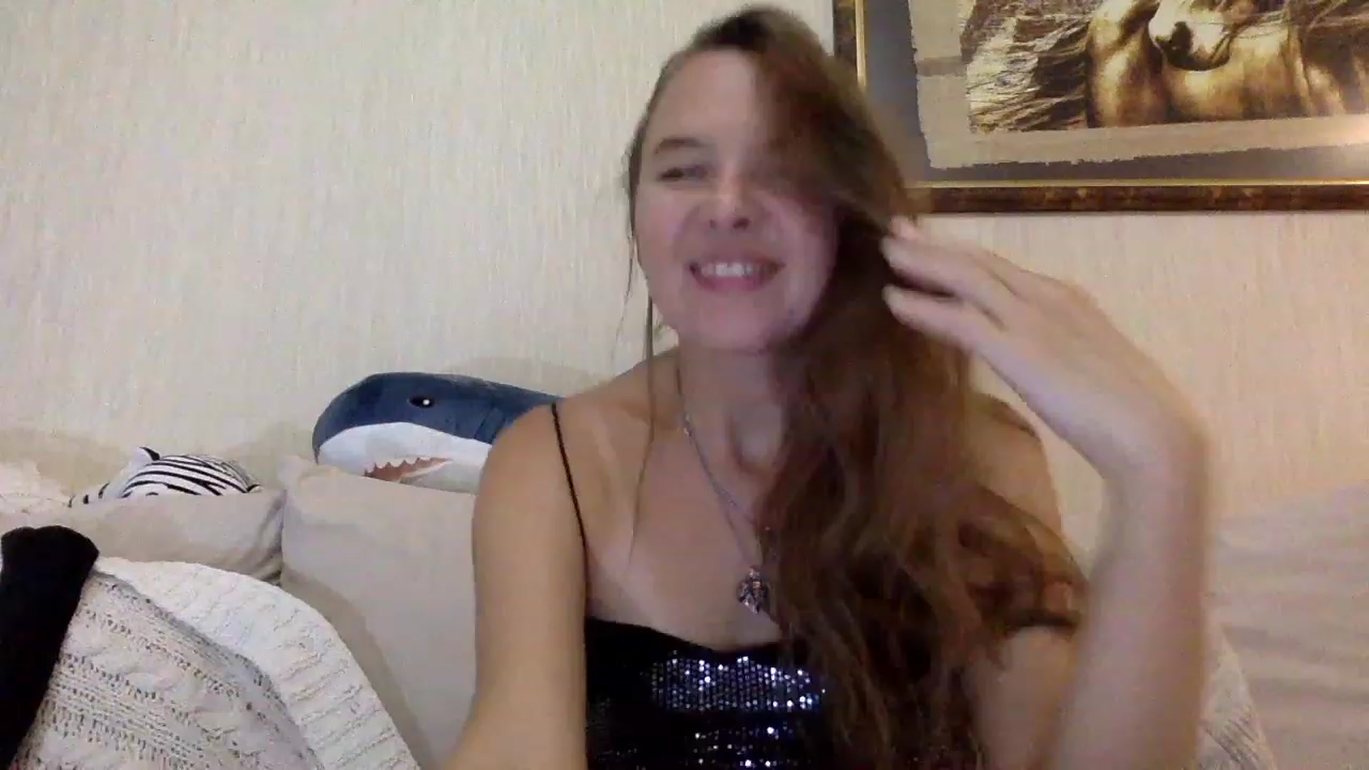 Gallery image thumbnail from KITTENGER's myfreecams stream on, 12/25/2022, 24:04 image 10 of 20