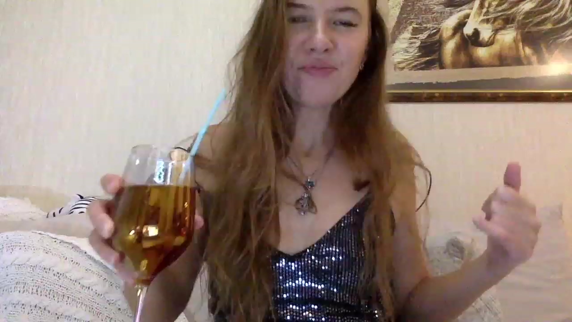 Gallery image thumbnail from KITTENGER's myfreecams stream on, 12/25/2022, 24:04 image 14 of 20