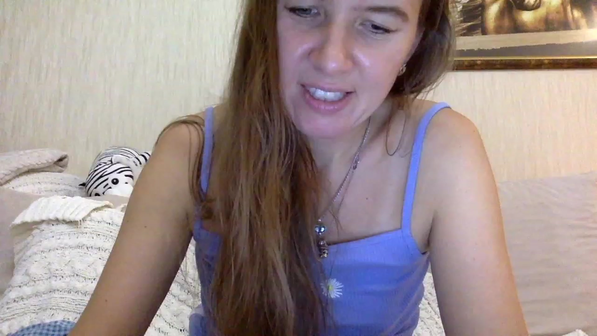 Gallery image thumbnail from KITTENGER's myfreecams stream on, 01/03/2023, 14:34 image 13 of 20