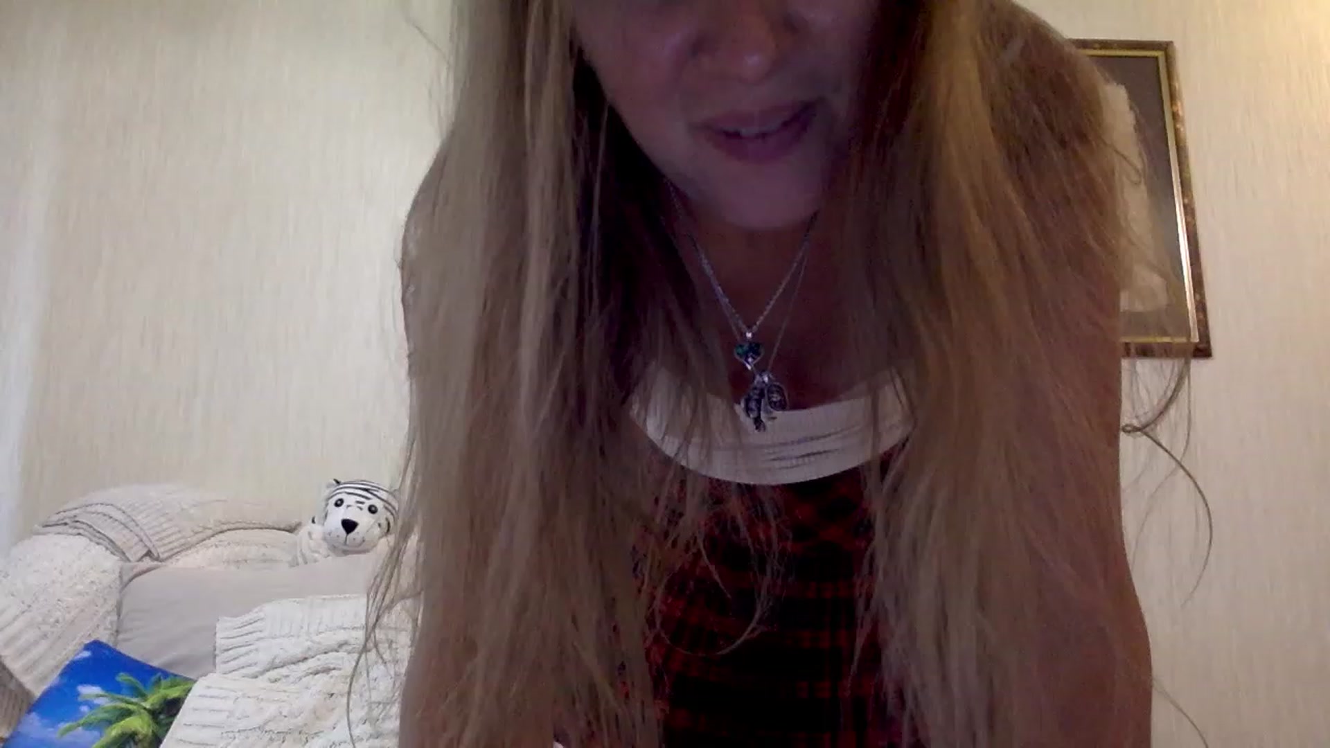Gallery image thumbnail from KITTENGER's myfreecams stream on, 02/28/2023, 10:31 image 8 of 20