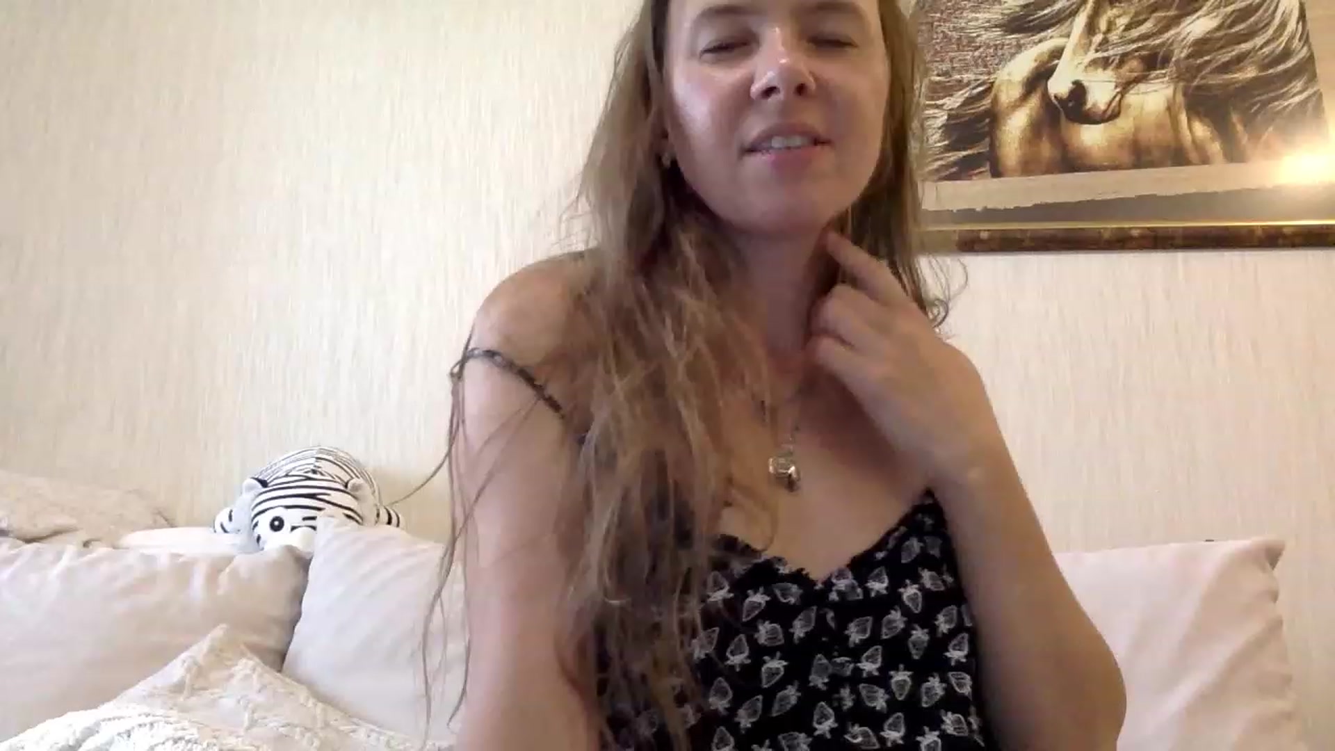 Gallery image thumbnail from KITTENGER's myfreecams stream on, 05/24/2023, 13:02 image 6 of 20