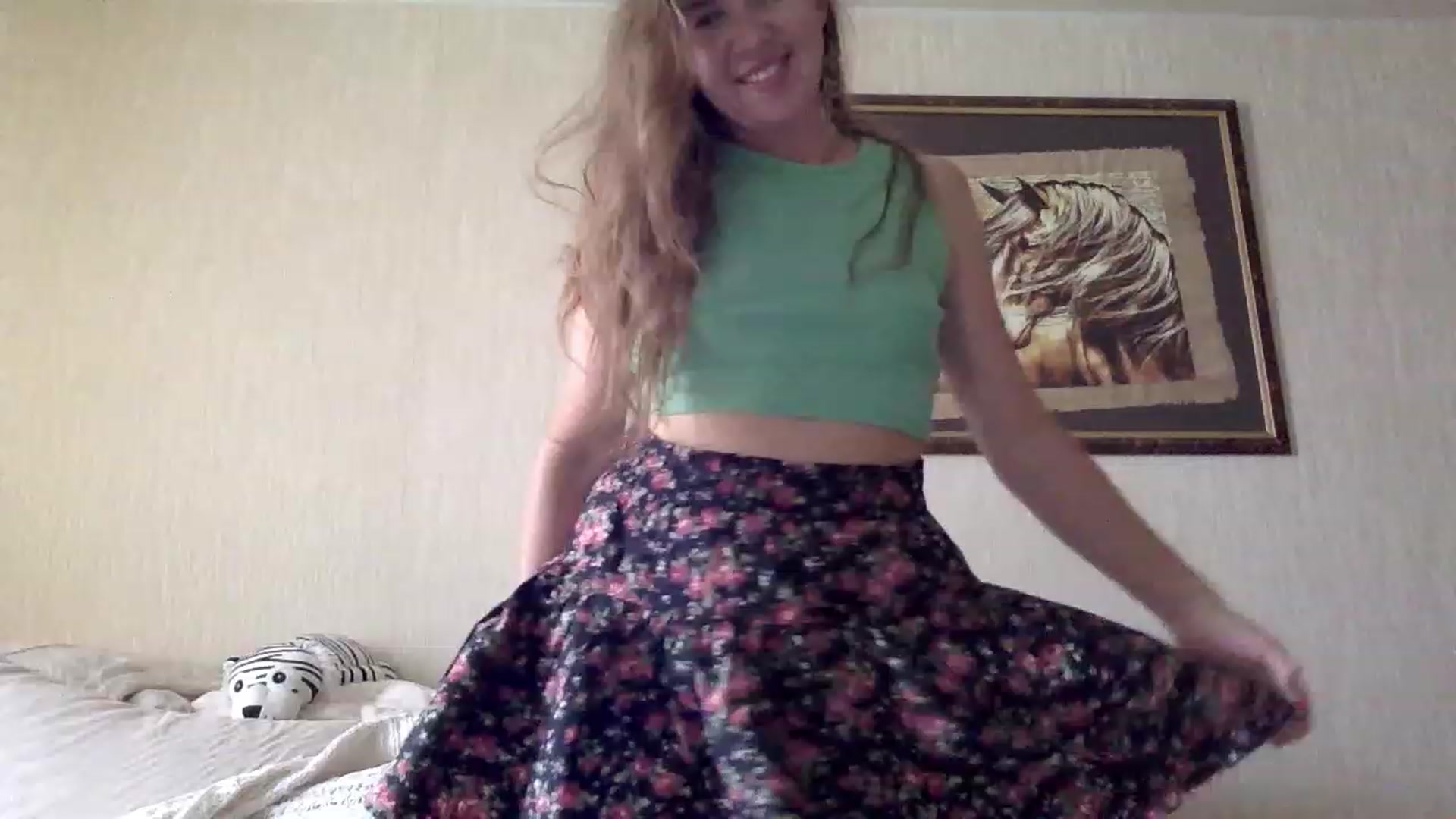 Gallery image thumbnail from KITTENGER's myfreecams stream on, 05/30/2023, 12:50 image 3 of 20