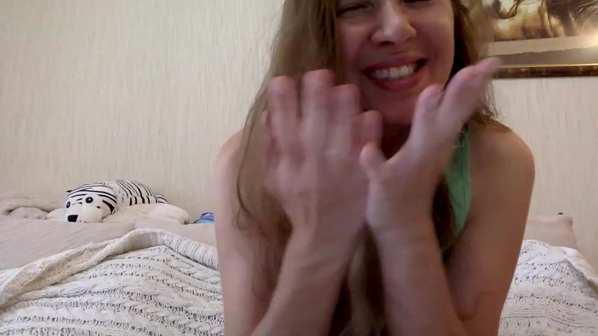 Gallery image thumbnail from KITTENGER's myfreecams stream on, 05/30/2023, 12:50 image 13 of 20