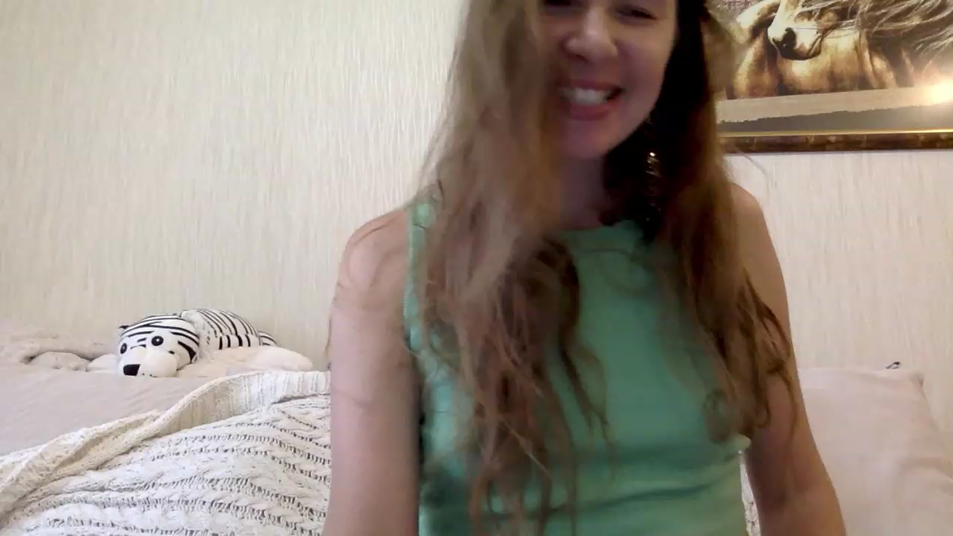 Gallery image thumbnail from KITTENGER's myfreecams stream on, 05/30/2023, 12:50 image 4 of 20