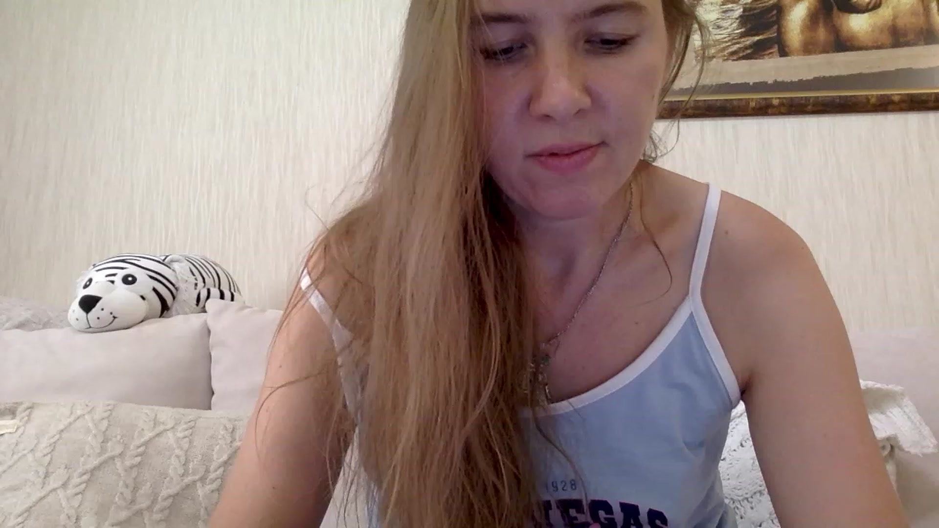 Gallery image thumbnail from KITTENGER's myfreecams stream on, 06/09/2023, 16:43 image 18 of 20
