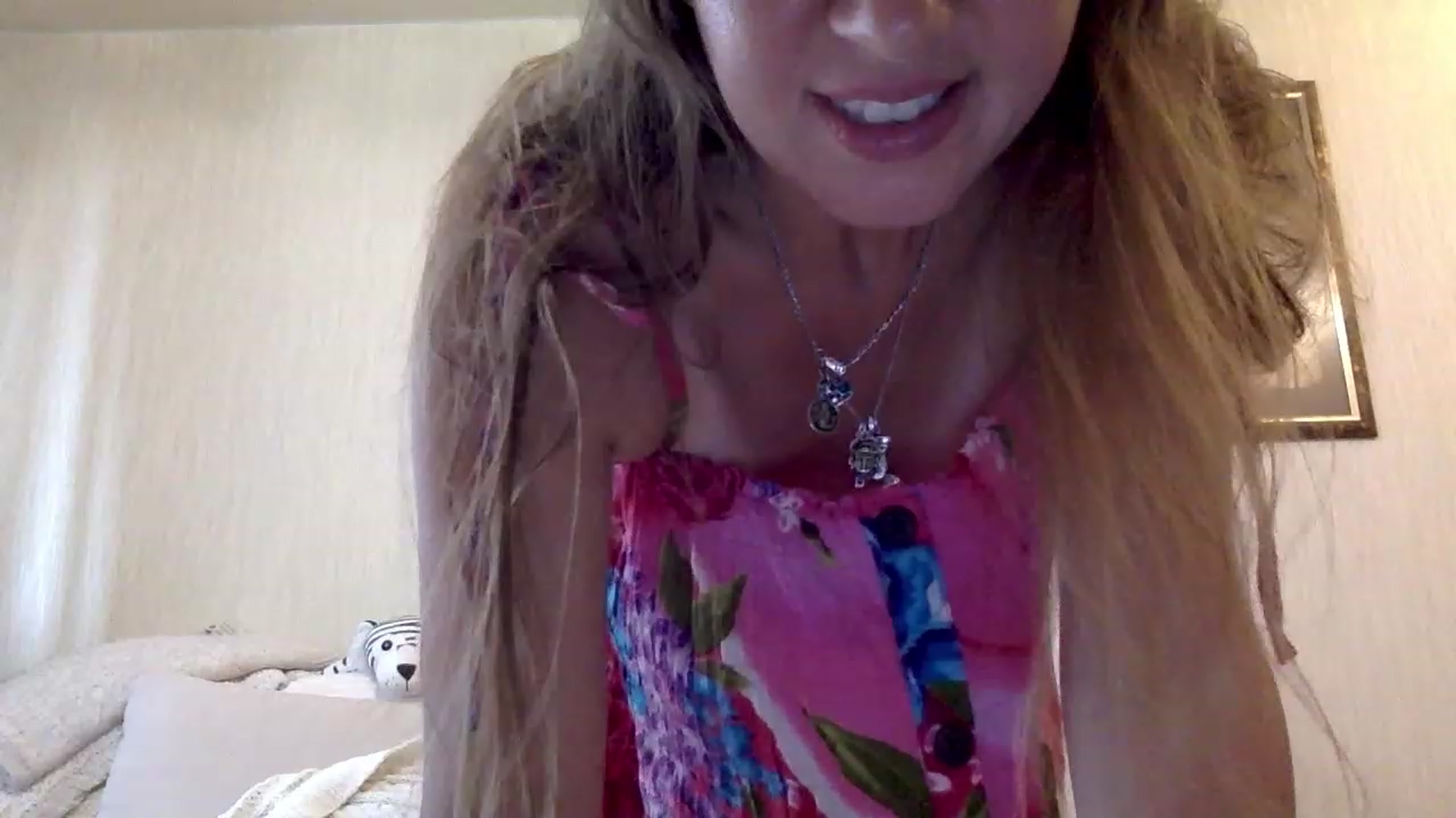 Gallery image thumbnail from KITTENGER's myfreecams stream on, 07/05/2023, 11:31 image 1 of 20