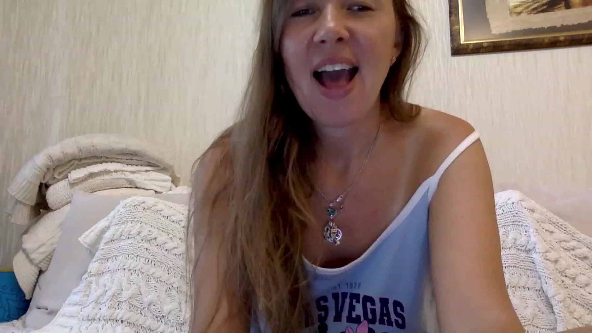 Gallery image thumbnail from KITTENGER's myfreecams stream on, 07/19/2023, 12:57 image 10 of 20