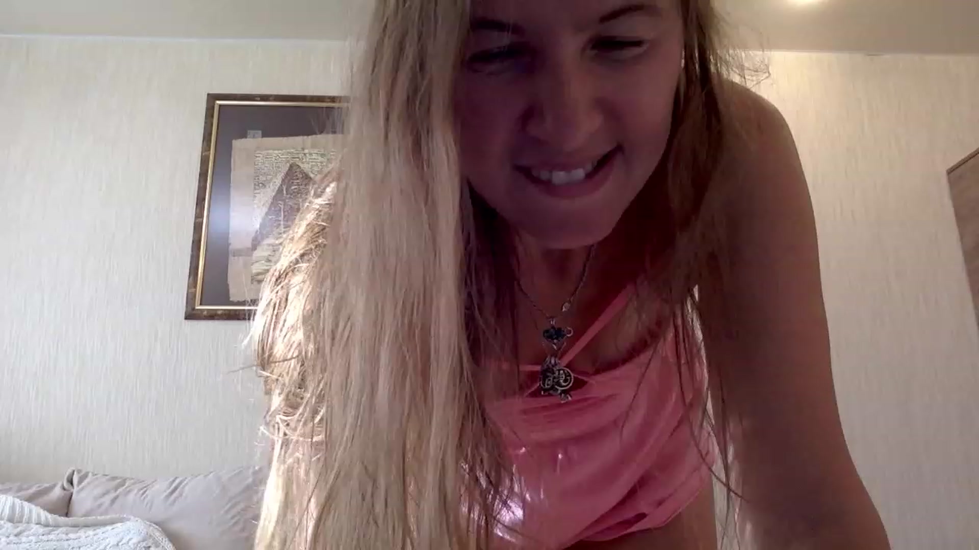 Gallery image thumbnail from KITTENGER's myfreecams stream on, 08/04/2023, 15:25 image 18 of 20