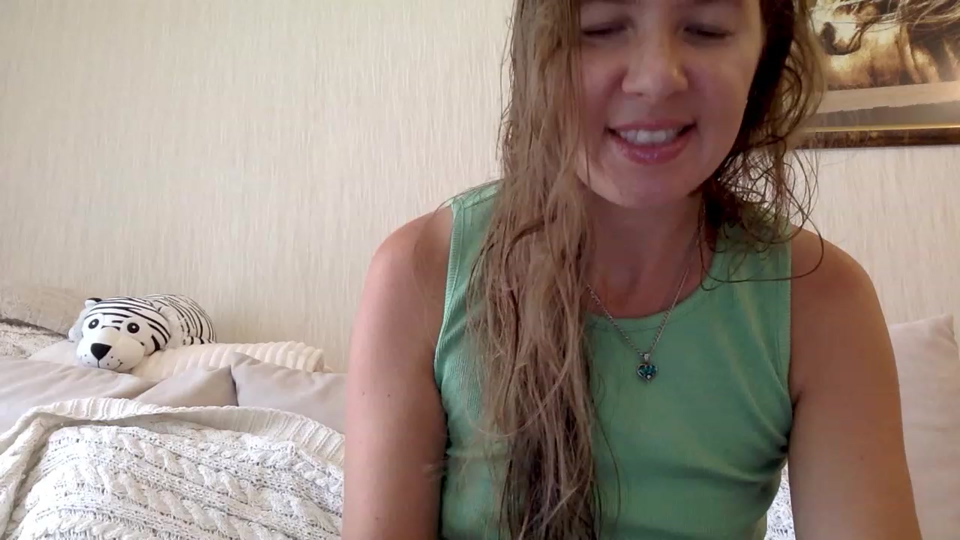Gallery image thumbnail from KITTENGER's myfreecams stream on, 08/14/2023, 12:44 image 4 of 20