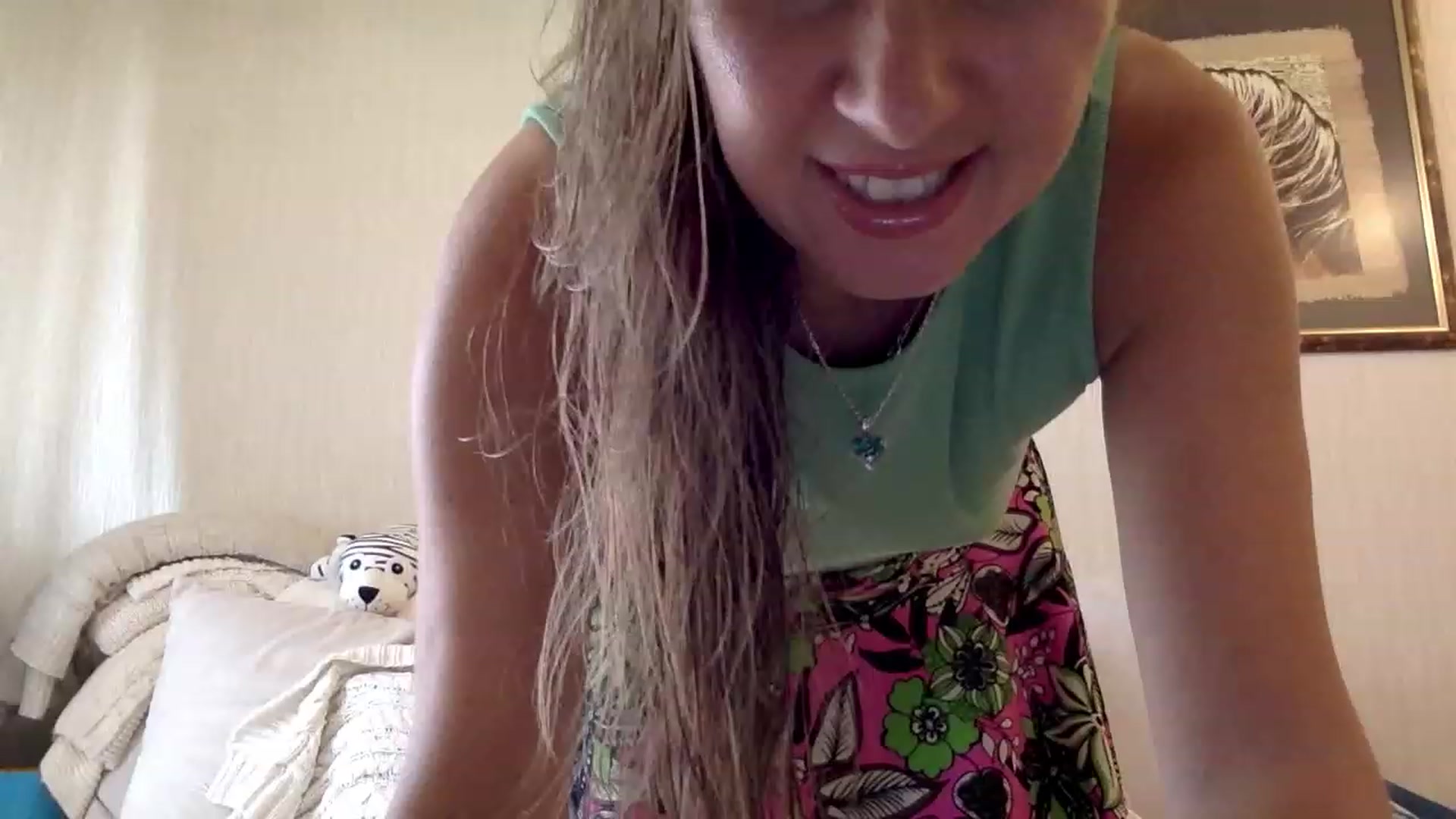 Gallery image thumbnail from KITTENGER's myfreecams stream on, 08/14/2023, 12:44 image 3 of 20