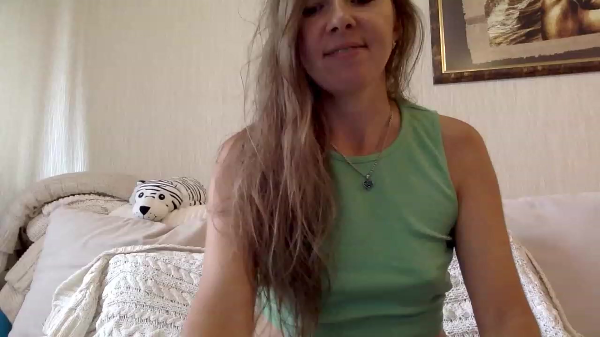 Gallery image thumbnail from KITTENGER's myfreecams stream on, 08/14/2023, 12:44 image 19 of 20