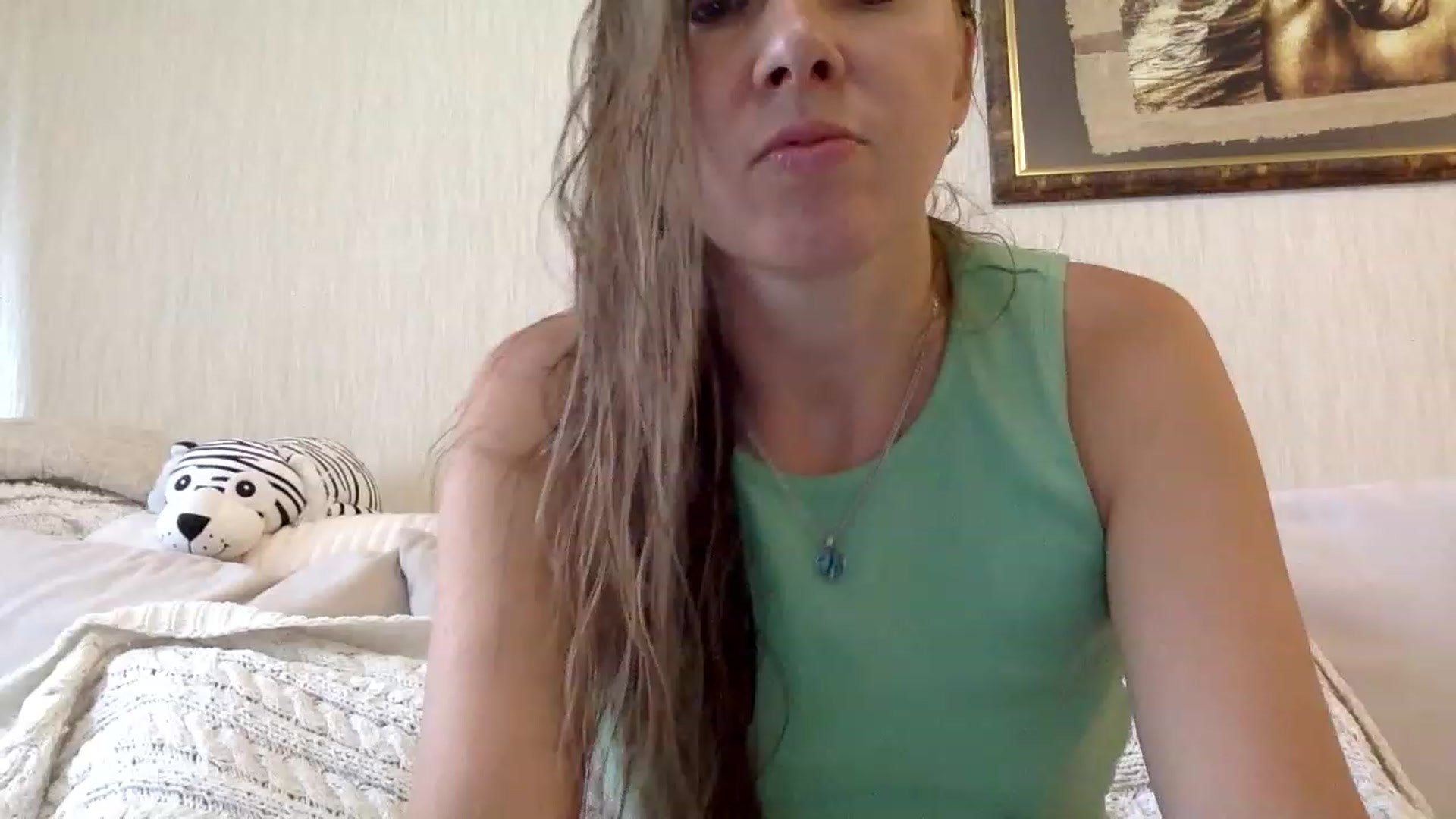 Gallery image thumbnail from KITTENGER's myfreecams stream on, 08/14/2023, 12:44 image 1 of 20