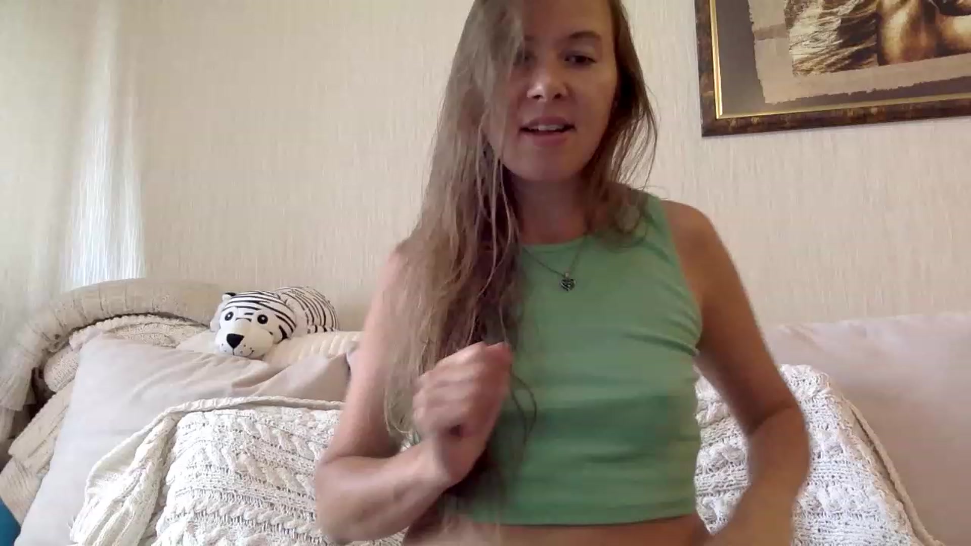 Gallery image thumbnail from KITTENGER's myfreecams stream on, 08/14/2023, 12:44 image 20 of 20