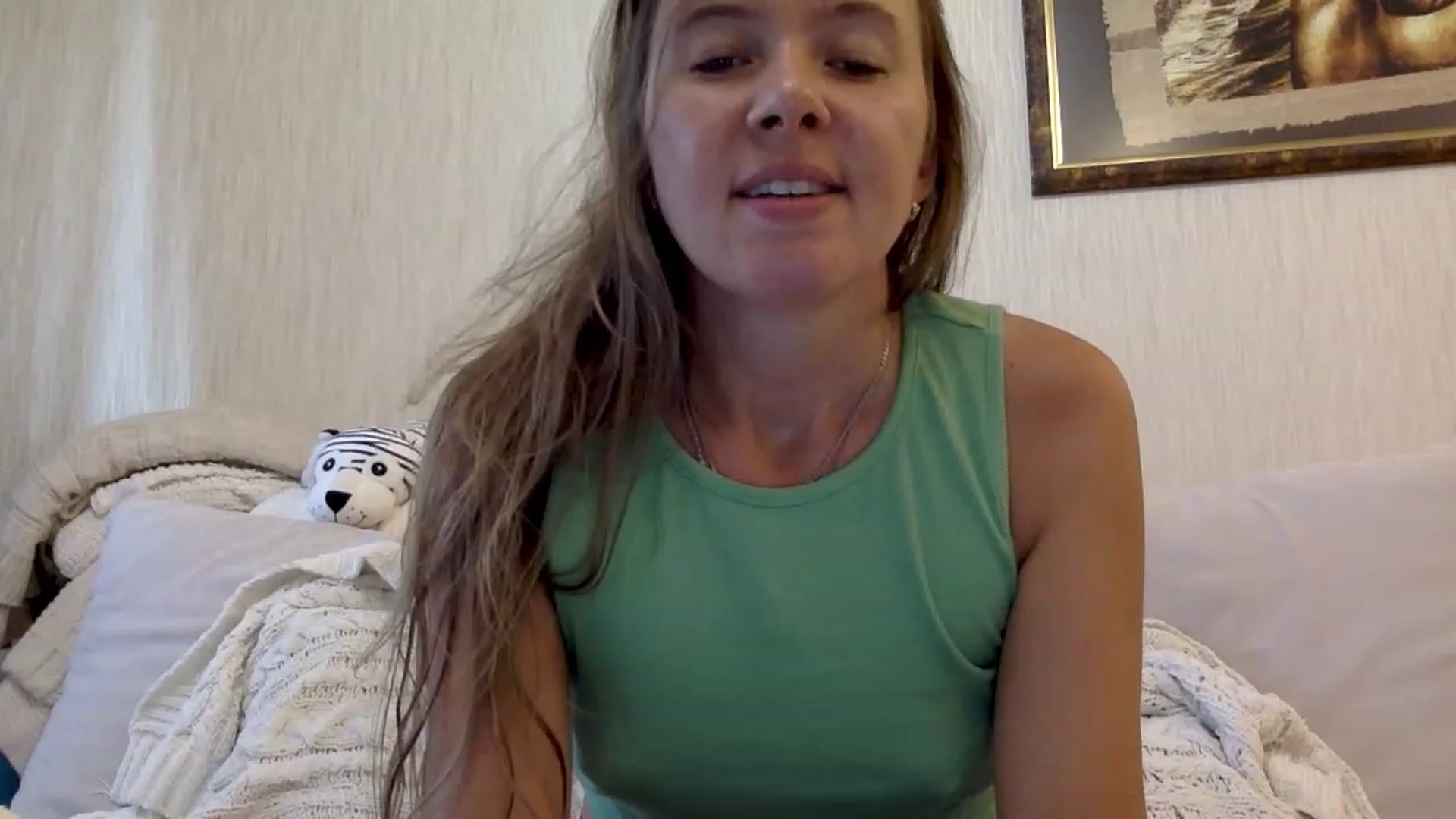 Gallery image thumbnail from KITTENGER's myfreecams stream on, 08/14/2023, 13:35 image 1 of 20