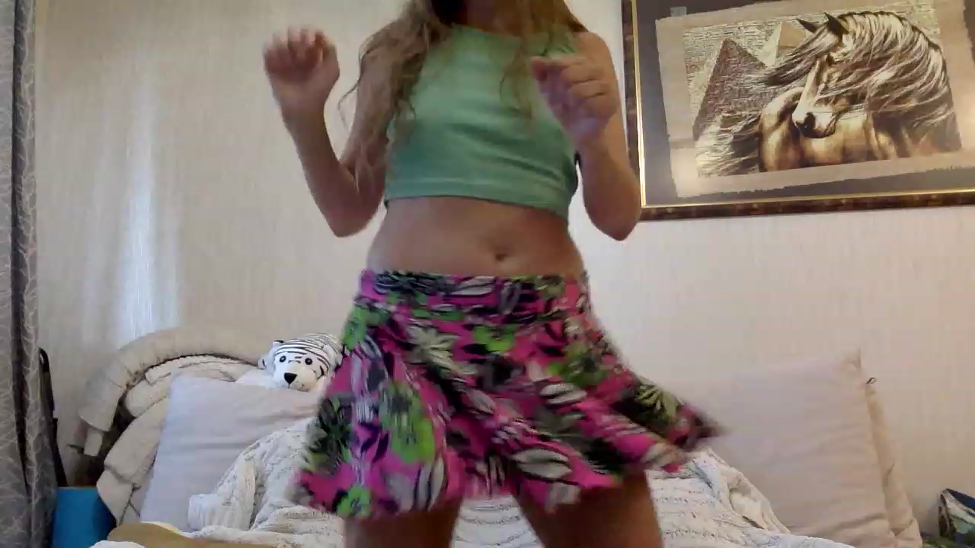 Gallery image thumbnail from KITTENGER's myfreecams stream on, 08/14/2023, 13:35 image 6 of 20