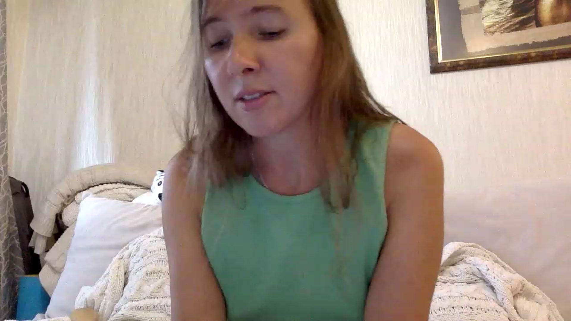 Gallery image thumbnail from KITTENGER's myfreecams stream on, 08/14/2023, 13:35 image 12 of 20