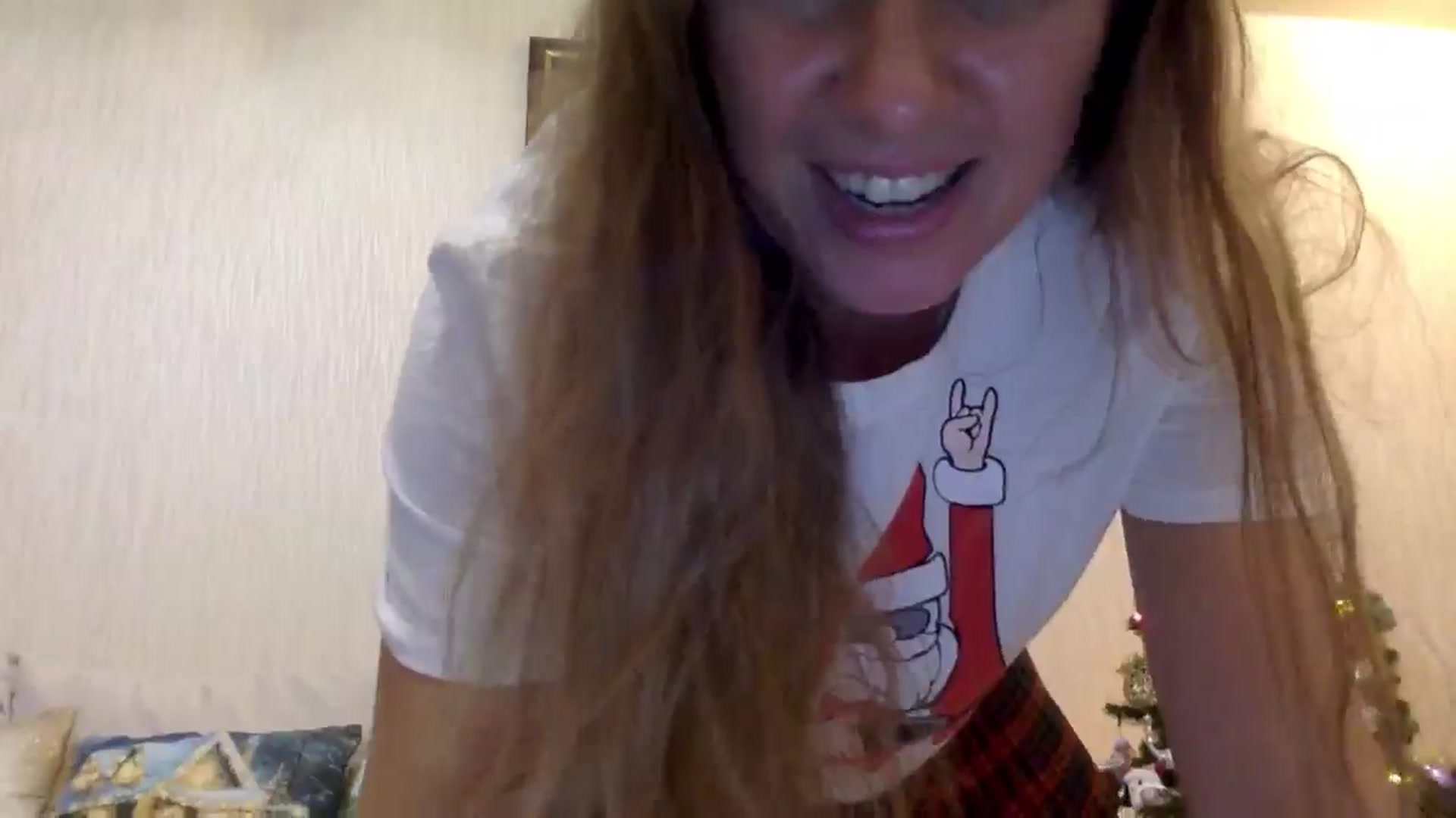 Gallery image thumbnail from KITTENGER's myfreecams stream on, 12/25/2024, 12:23 image 11 of 20