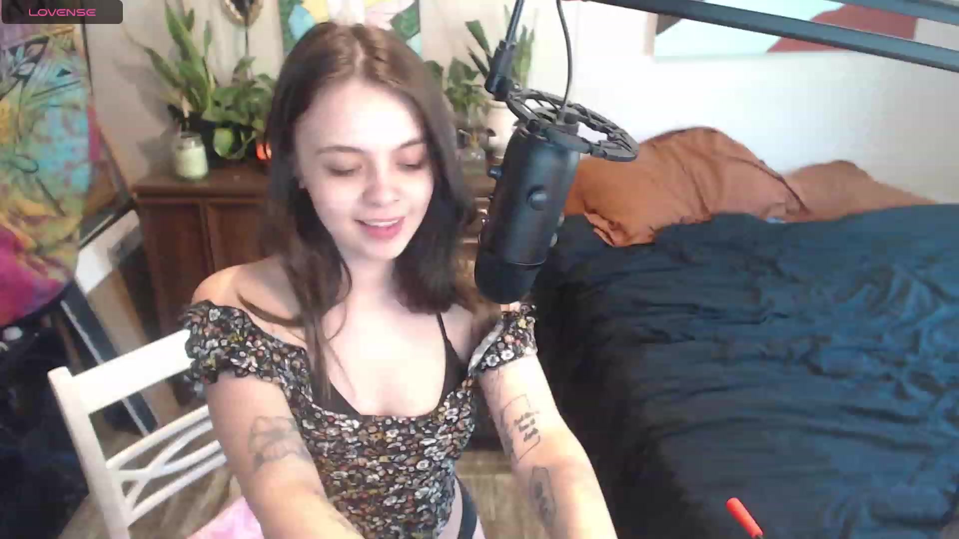 Gallery image thumbnail from KKayKitten's myfreecams stream on, 09/13/2023, 19:17 image 1 of 20