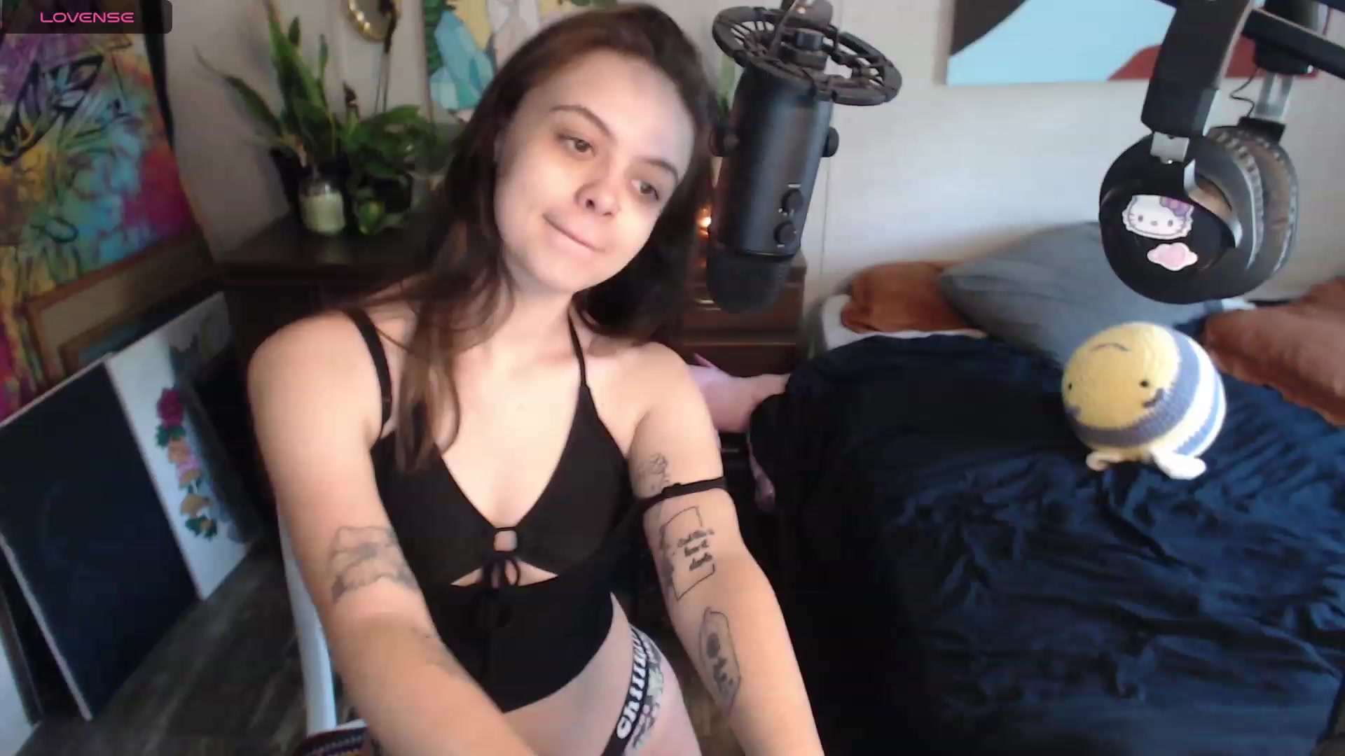Gallery image thumbnail from KKayKitten's myfreecams stream on, 10/02/2023, 19:10 image 11 of 20