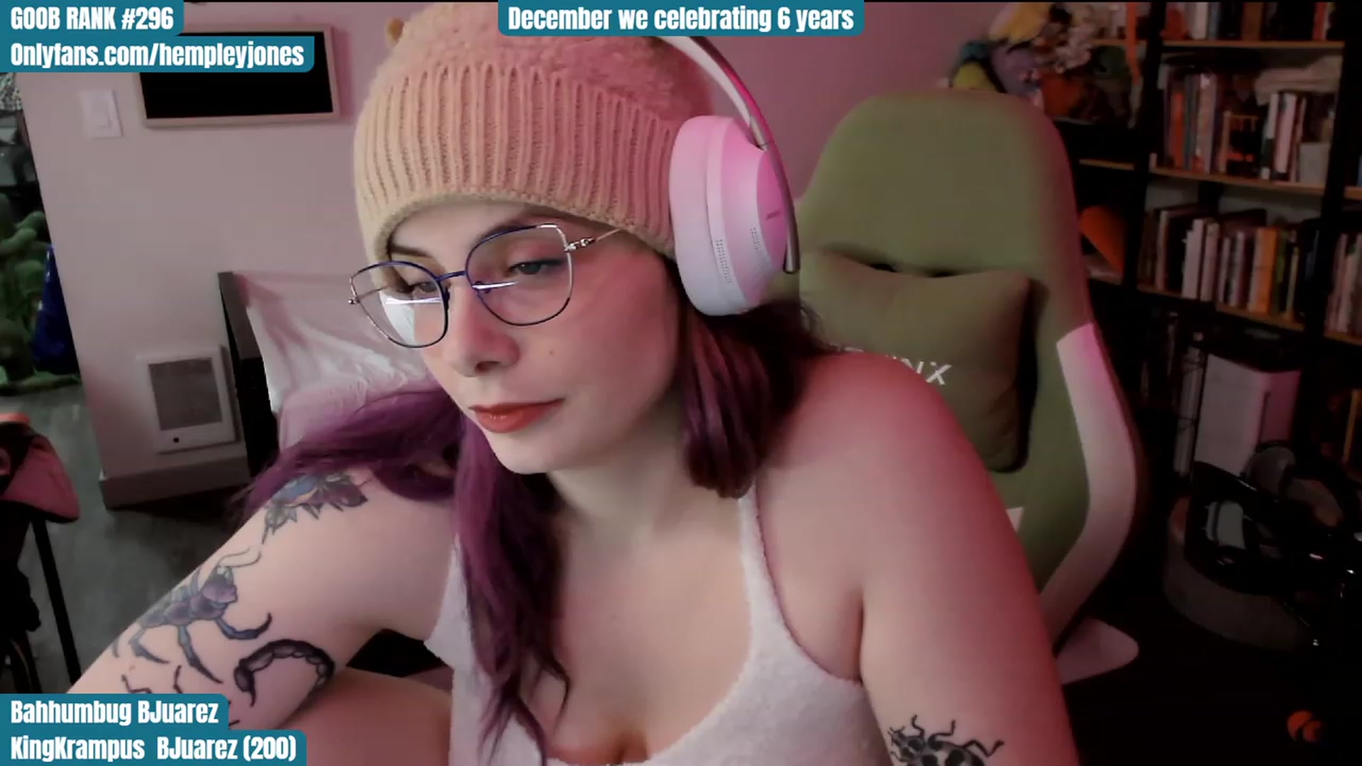 Gallery image thumbnail from KRAMPUSSY's myfreecams stream on, 12/09/2023, 02:04 image 7 of 20