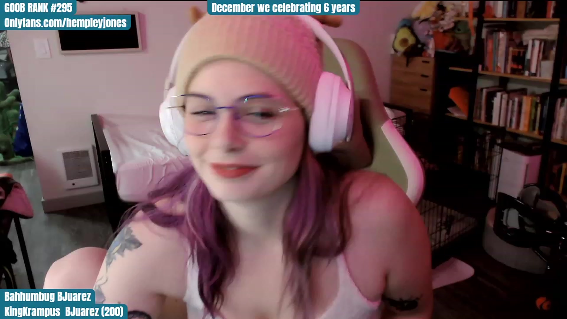 Gallery image thumbnail from KRAMPUSSY's myfreecams stream on, 12/09/2023, 02:04 image 12 of 20