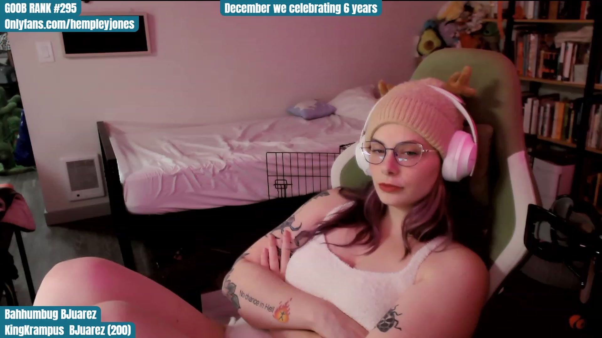 Gallery image thumbnail from KRAMPUSSY's myfreecams stream on, 12/09/2023, 02:04 image 14 of 20