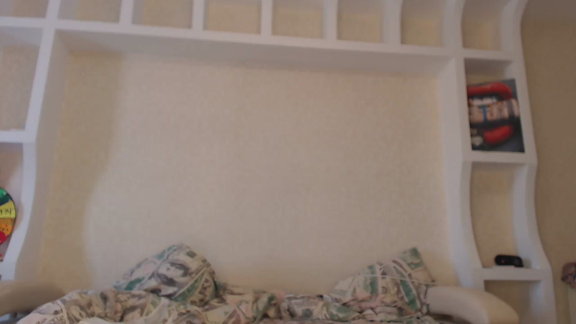 Gallery image thumbnail from KRISLITE's myfreecams stream on, 11/18/2022, 05:56 image 2 of 20
