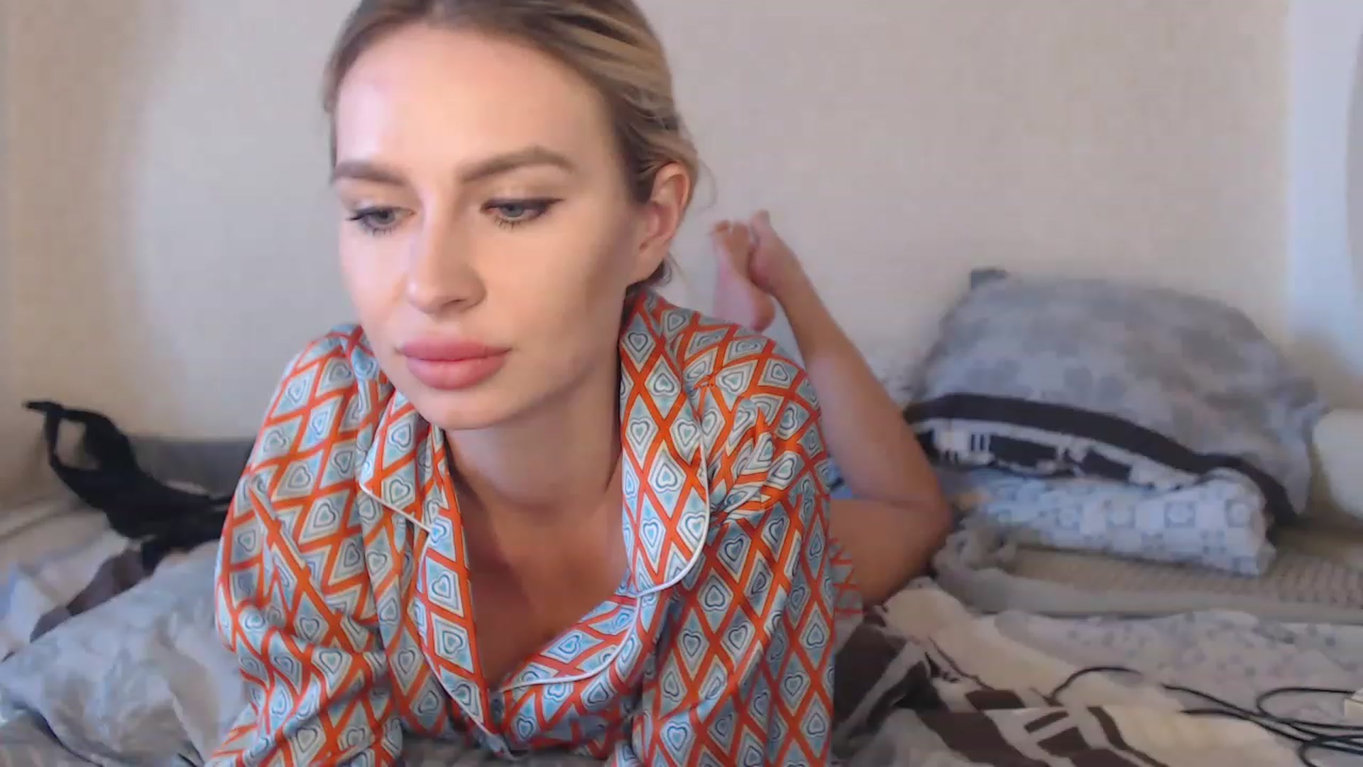 Gallery image thumbnail from KRISLITE's myfreecams stream on, 11/23/2022, 09:04 image 17 of 20