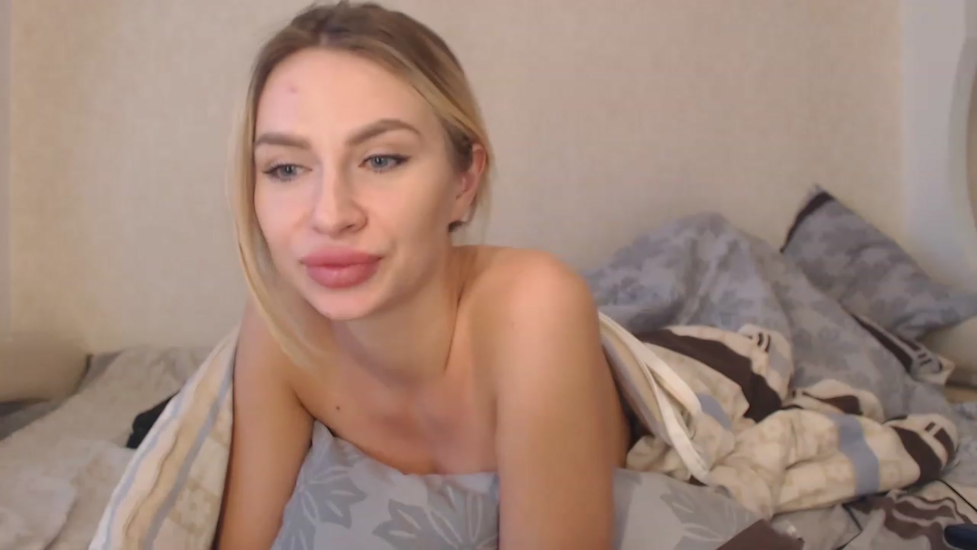 Gallery image thumbnail from KRISLITE's myfreecams stream on, 11/27/2022, 08:02 image 14 of 20