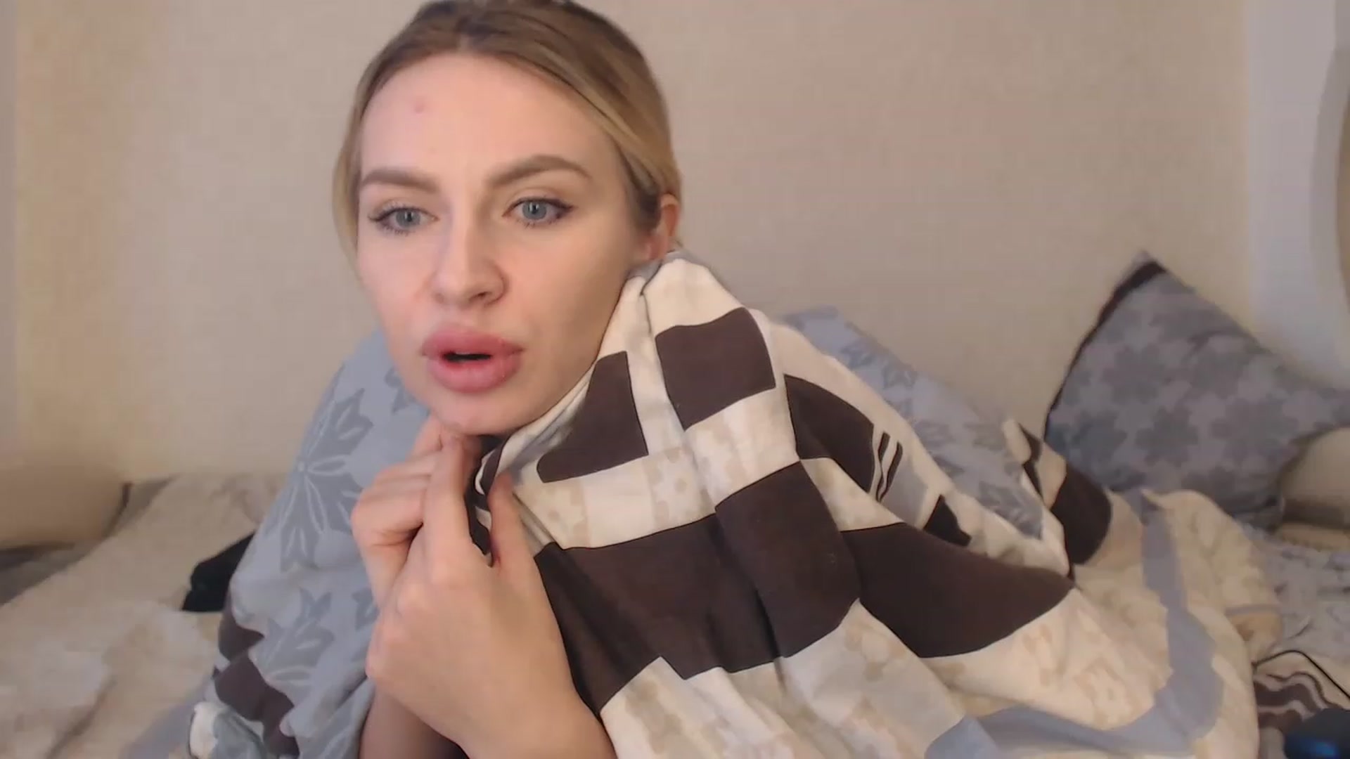 Gallery image thumbnail from KRISLITE's myfreecams stream on, 11/27/2022, 08:02 image 8 of 20