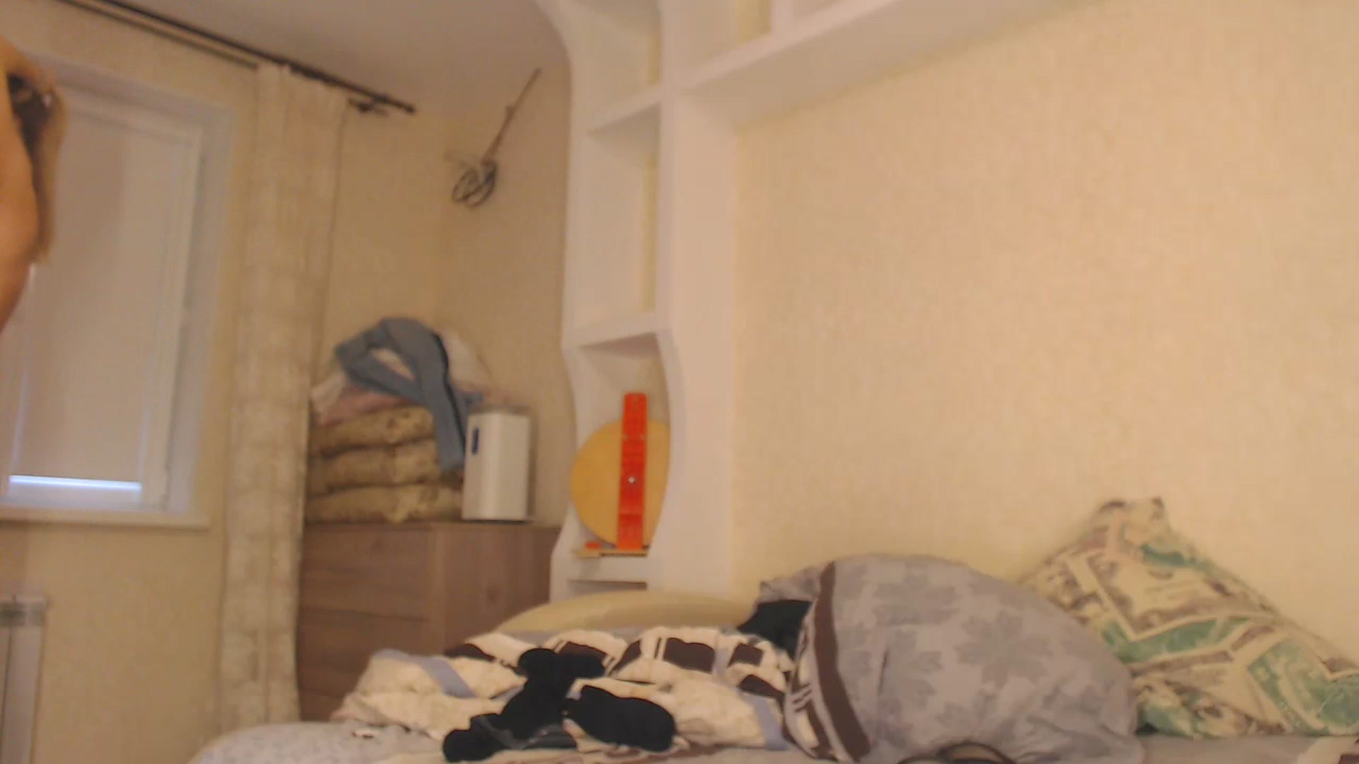 Gallery image thumbnail from KRISLITE's myfreecams stream on, 01/04/2023, 07:42 image 9 of 20