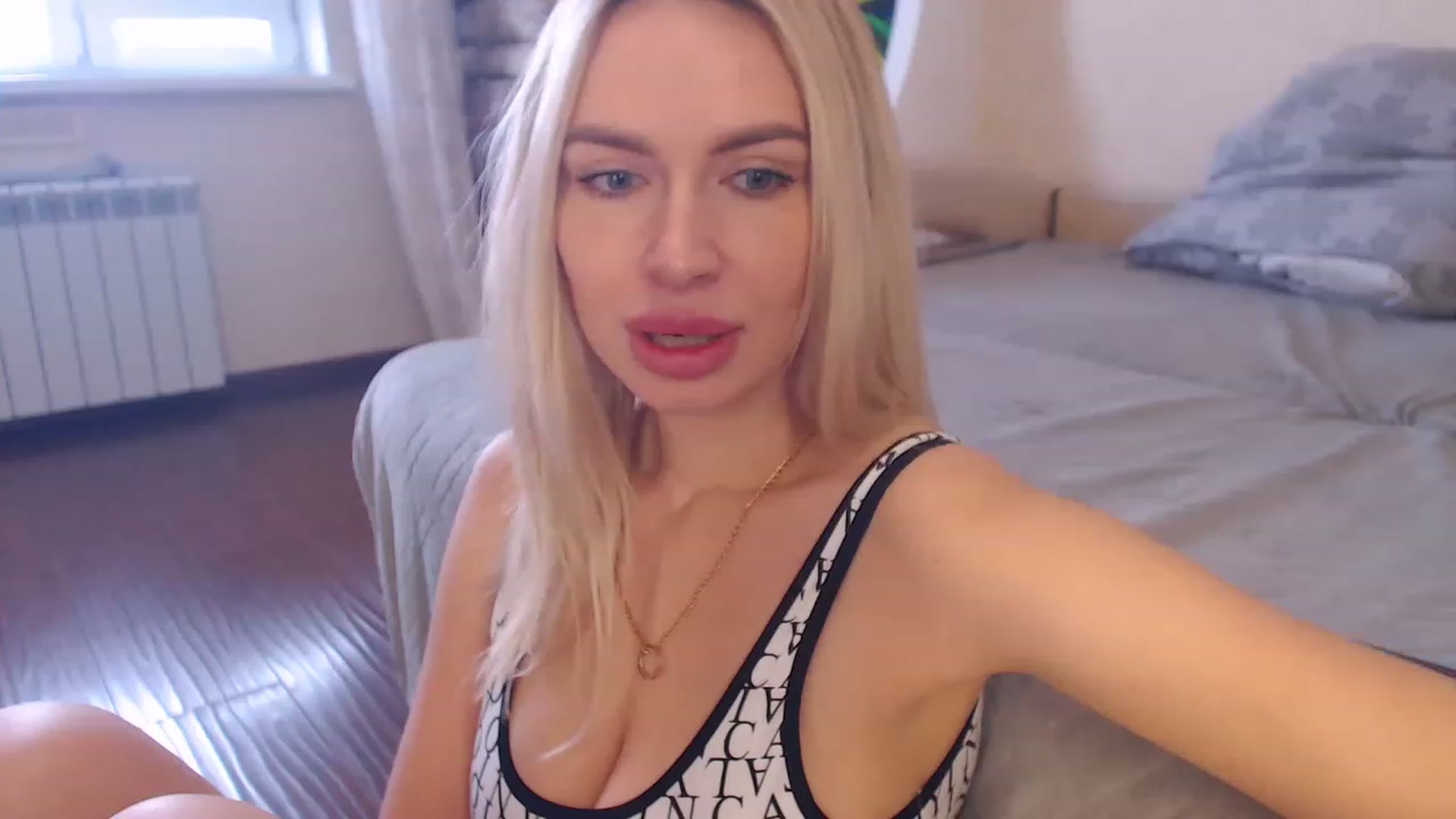 Gallery image thumbnail from KRISLITE's myfreecams stream on, 03/23/2023, 07:46 image 16 of 20