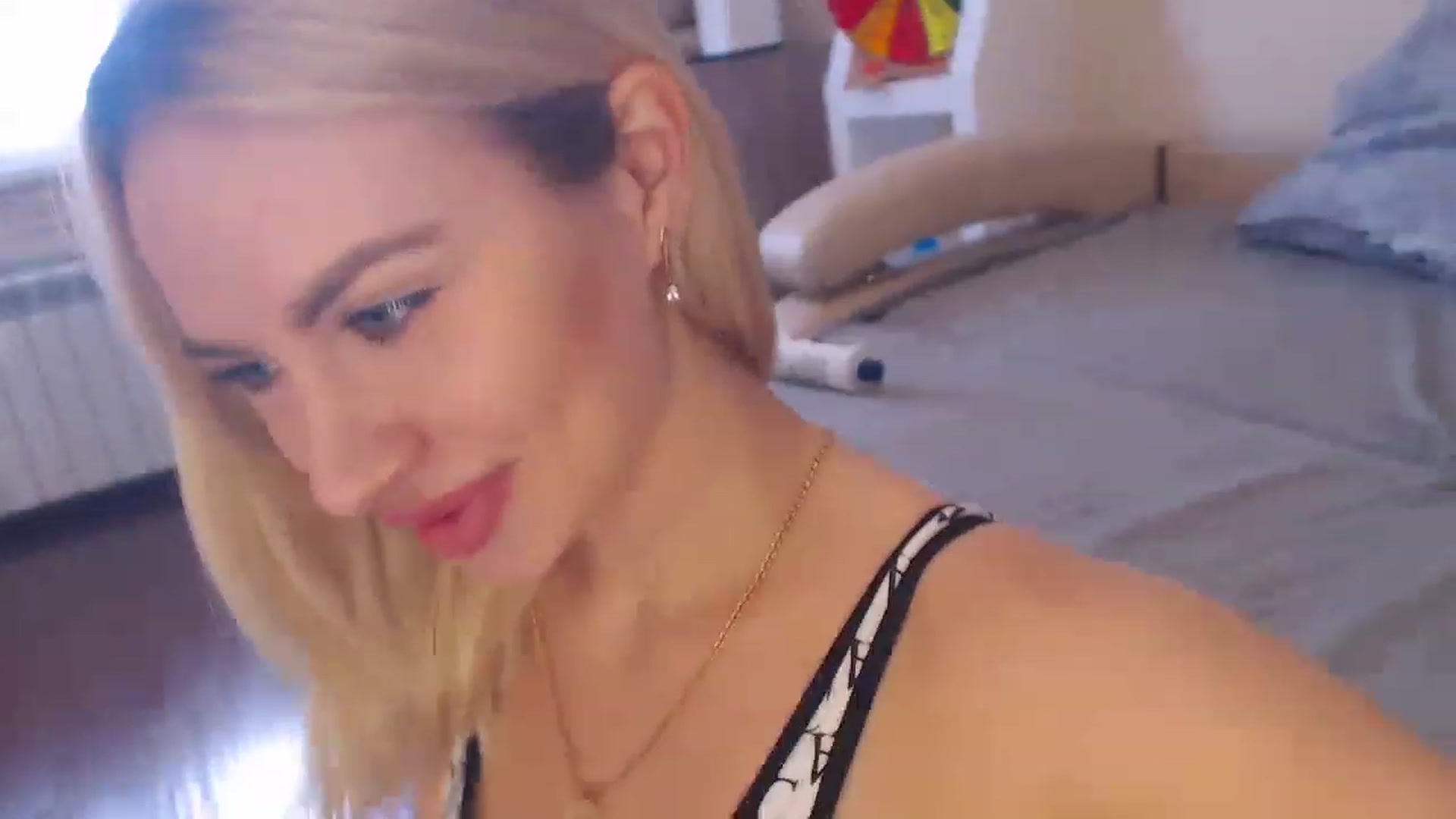 Gallery image thumbnail from KRISLITE's myfreecams stream on, 03/23/2023, 07:46 image 20 of 20