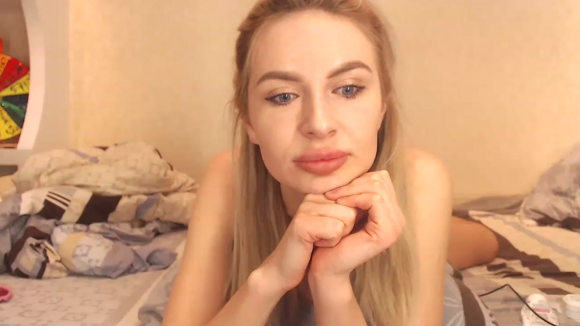 Gallery image thumbnail from KRISLITE's myfreecams stream on, 03/25/2023, 15:54 image 8 of 20