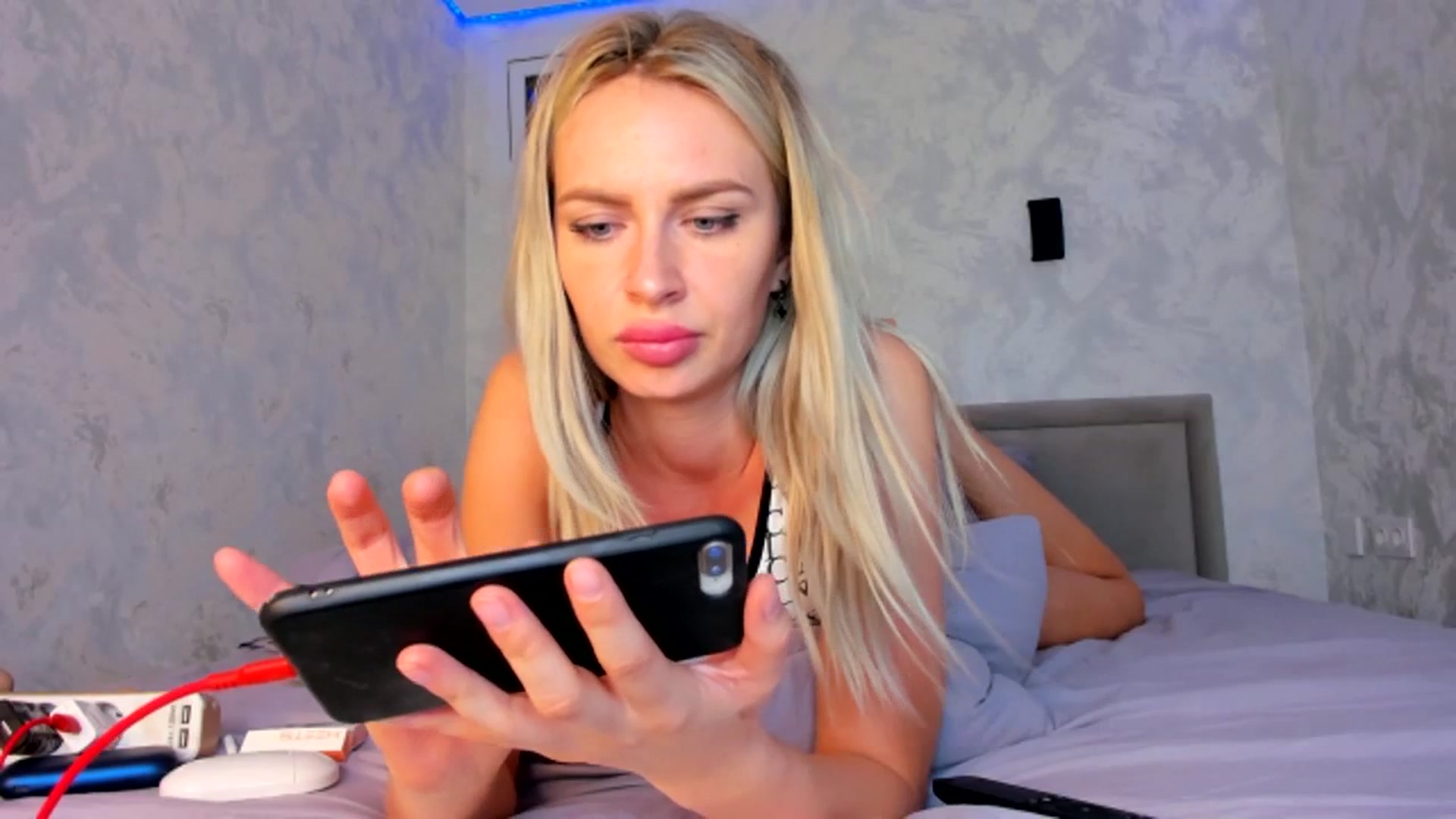 Gallery image thumbnail from KRISLITE's myfreecams stream on, 07/15/2023, 16:56 image 4 of 20