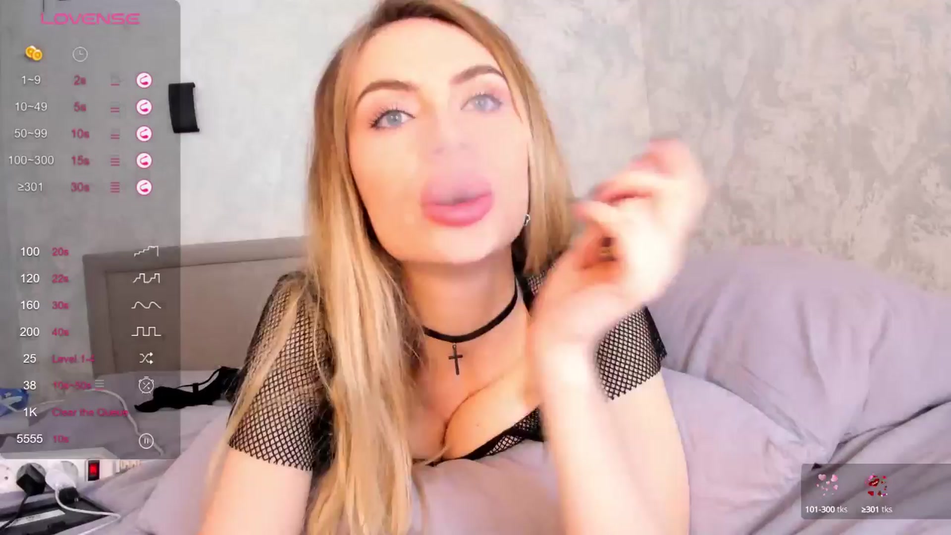 Gallery image thumbnail from KRISLITE's myfreecams stream on, 03/28/2024, 04:33 image 3 of 20