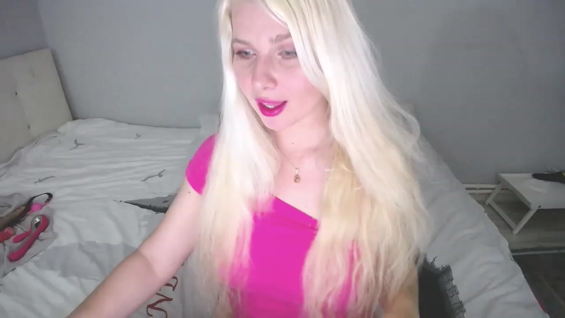 Gallery image thumbnail from KRISTEN_777's myfreecams stream on, 05/30/2023, 23:12 image 1 of 20