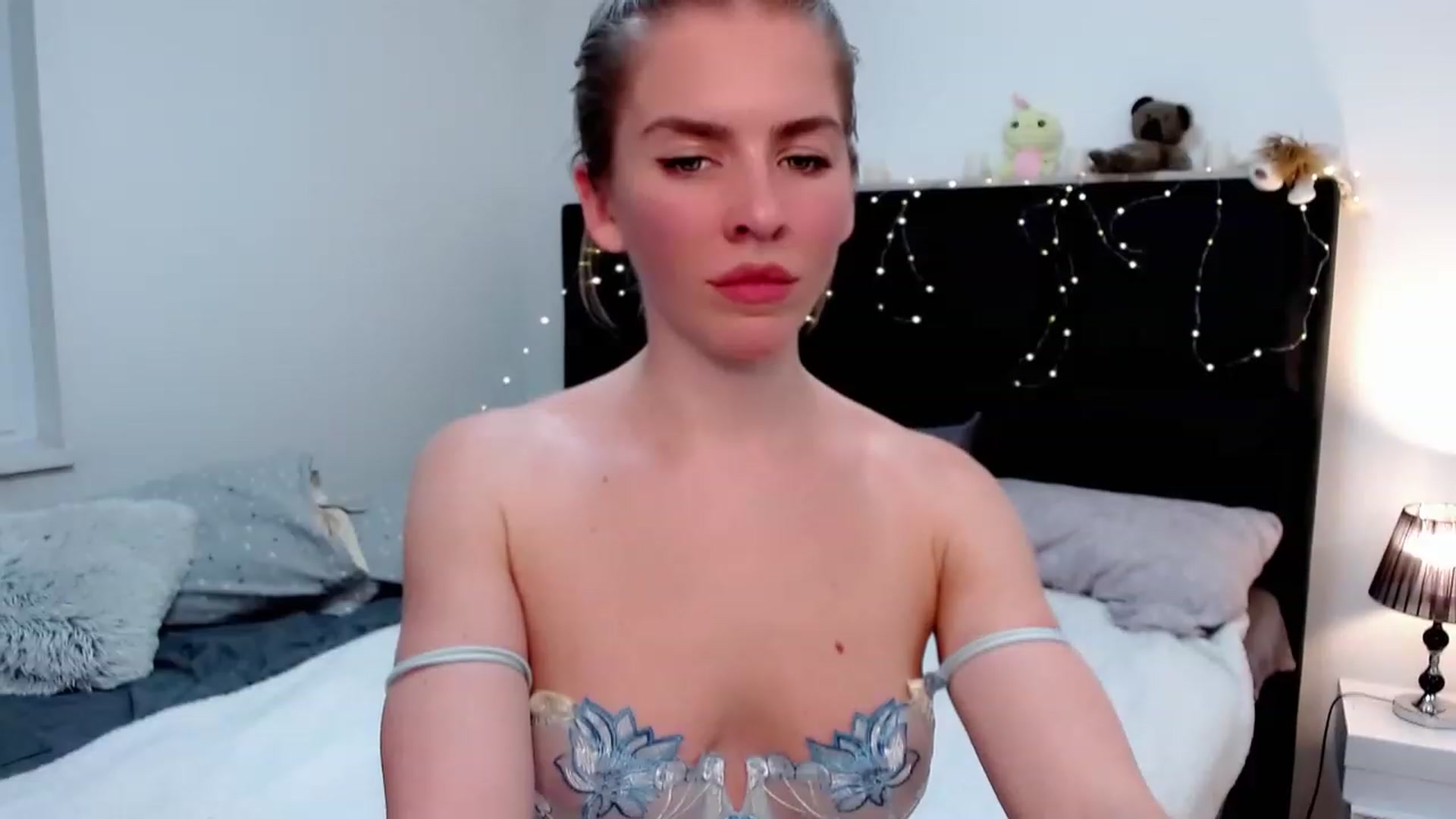 Gallery image thumbnail from K_I_A's myfreecams stream on, 02/06/2023, 20:09 image 9 of 20