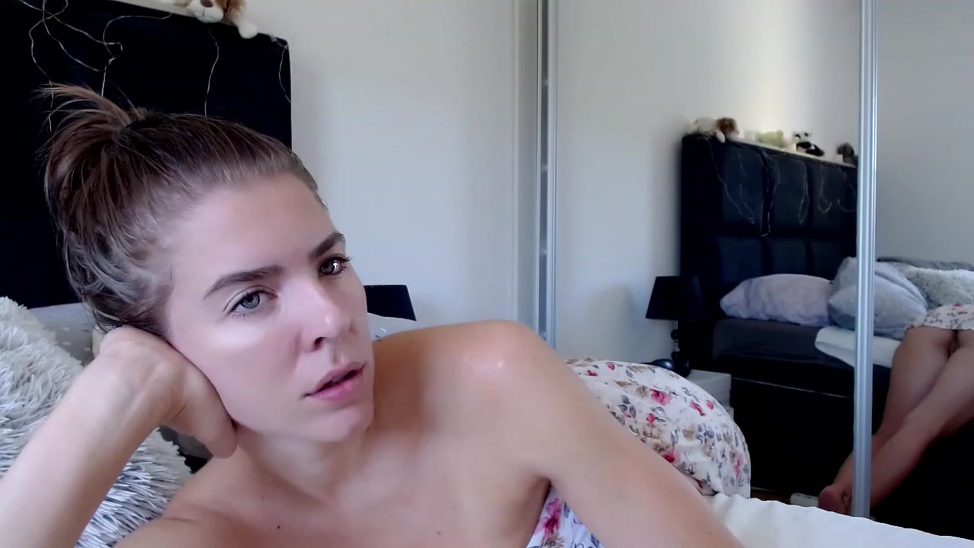 Gallery image thumbnail from K_I_A's myfreecams stream on, 07/23/2023, 08:38 image 7 of 20