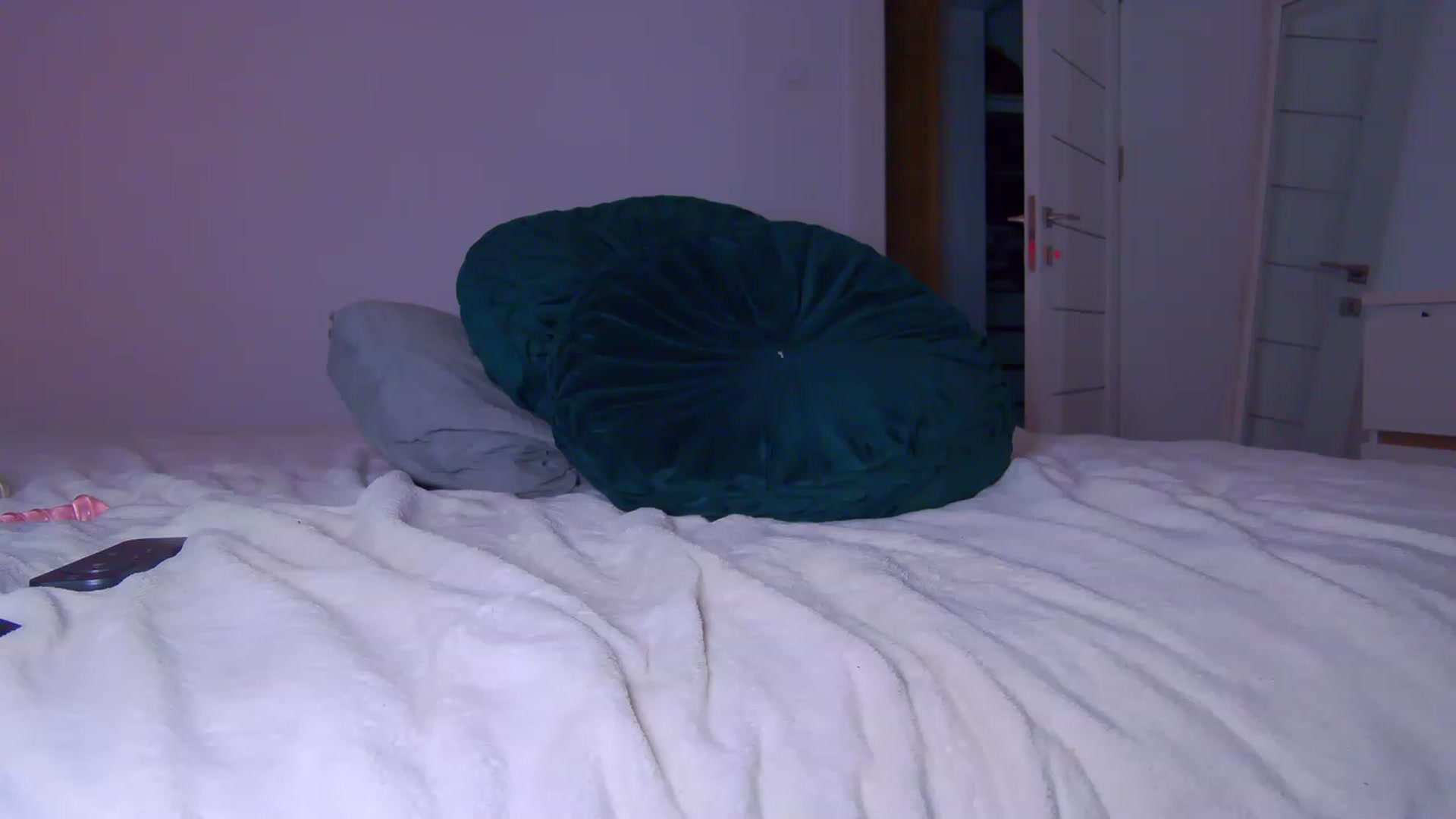Gallery image thumbnail from K_KalIySya_S's myfreecams stream on, 05/05/2023, 17:04 image 20 of 20