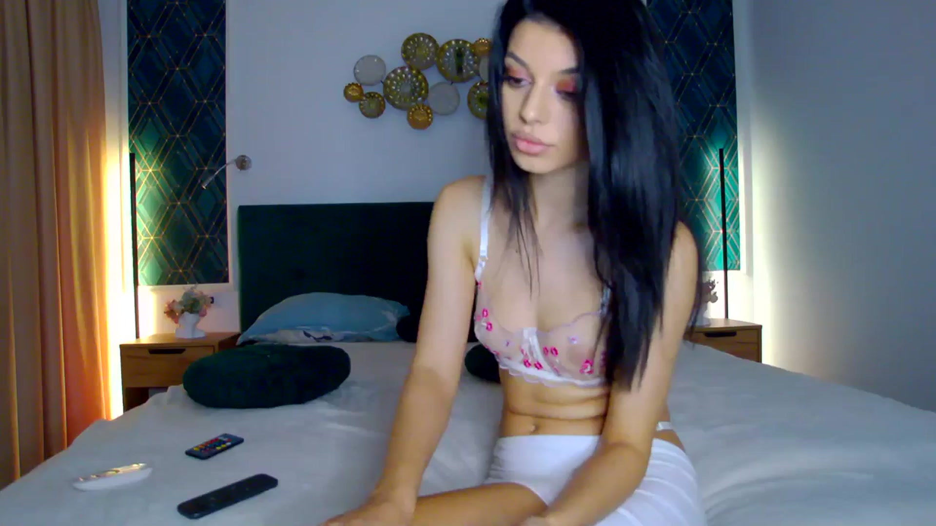 Gallery image thumbnail from K_KalIySya_S's myfreecams stream on, 11/17/2023, 19:40 image 4 of 20