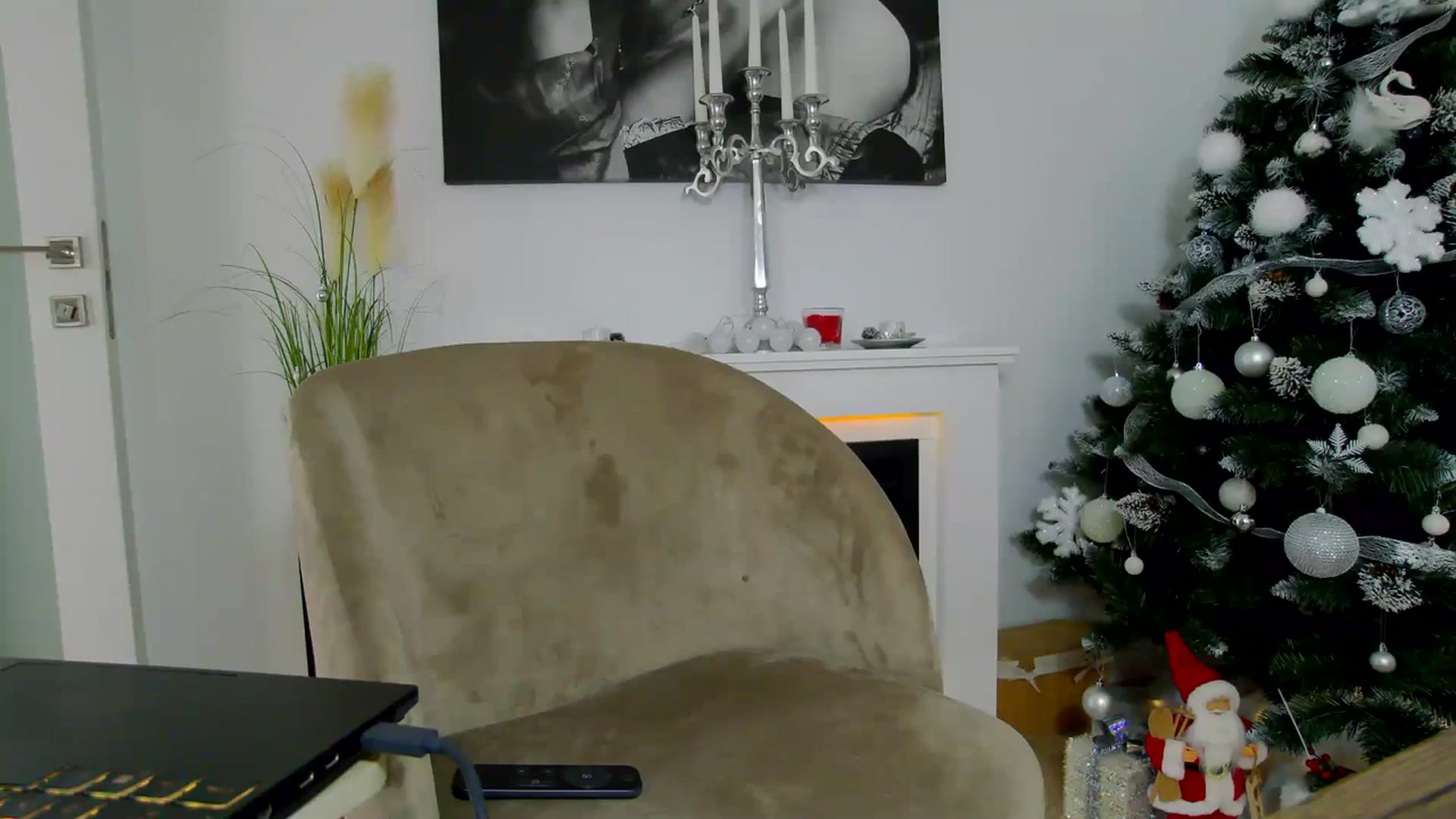 Gallery image thumbnail from K_KalIySya_S's myfreecams stream on, 12/20/2023, 12:00 image 9 of 20