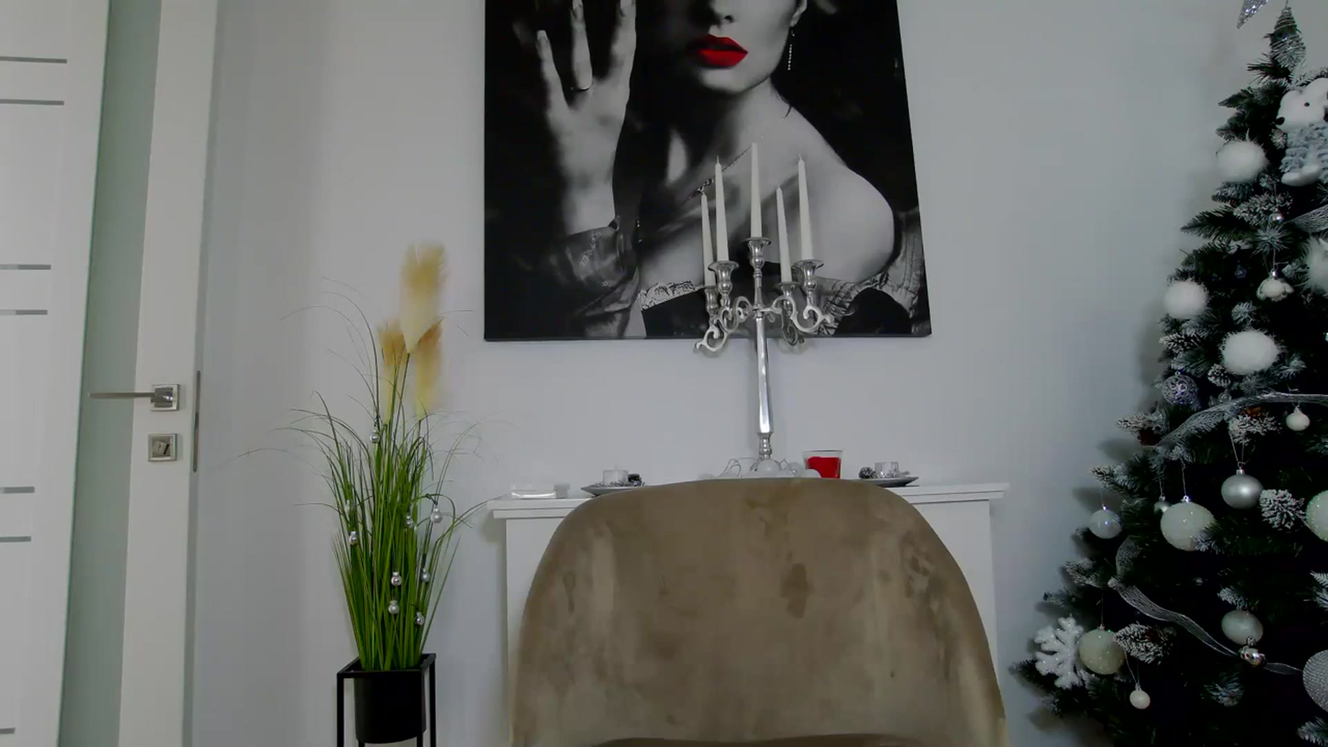 Gallery image thumbnail from K_KalIySya_S's myfreecams stream on, 12/20/2023, 12:00 image 8 of 20