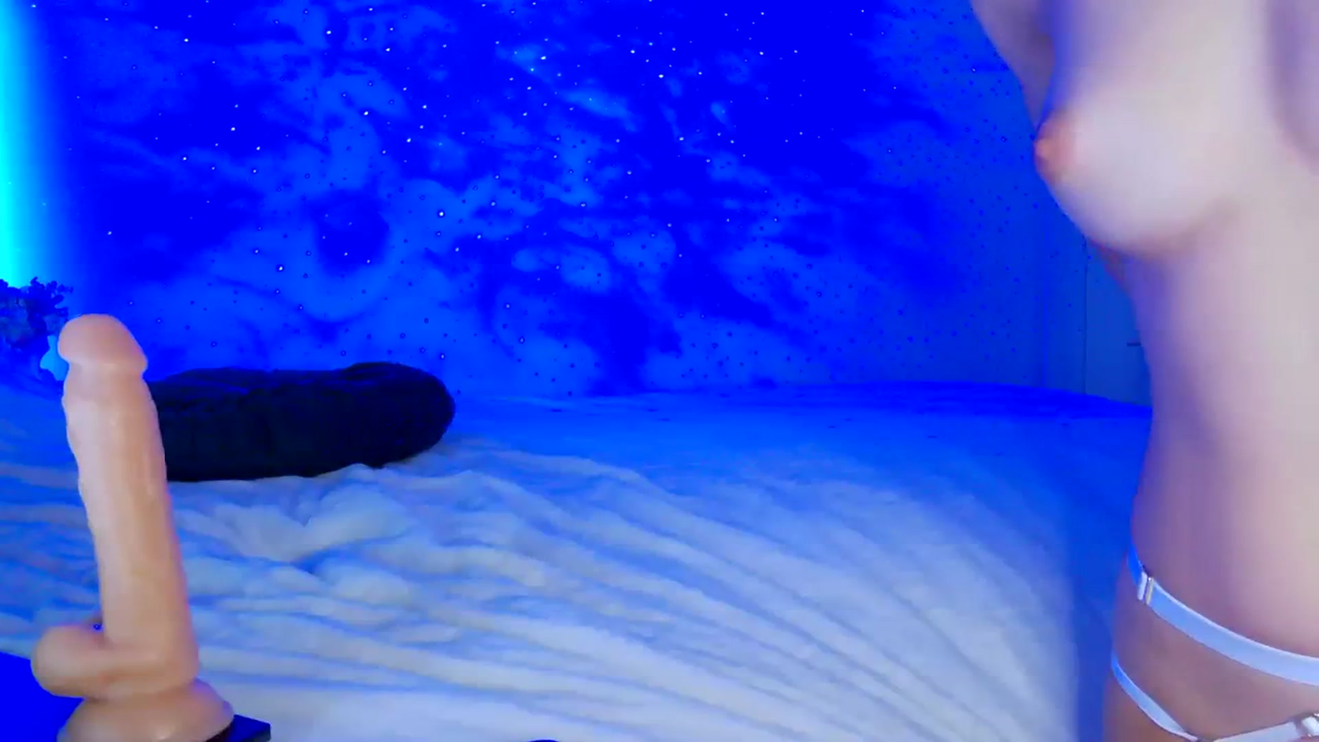 Gallery image thumbnail from K_KalIySya_S's myfreecams stream on, 01/04/2024, 17:22 image 20 of 20