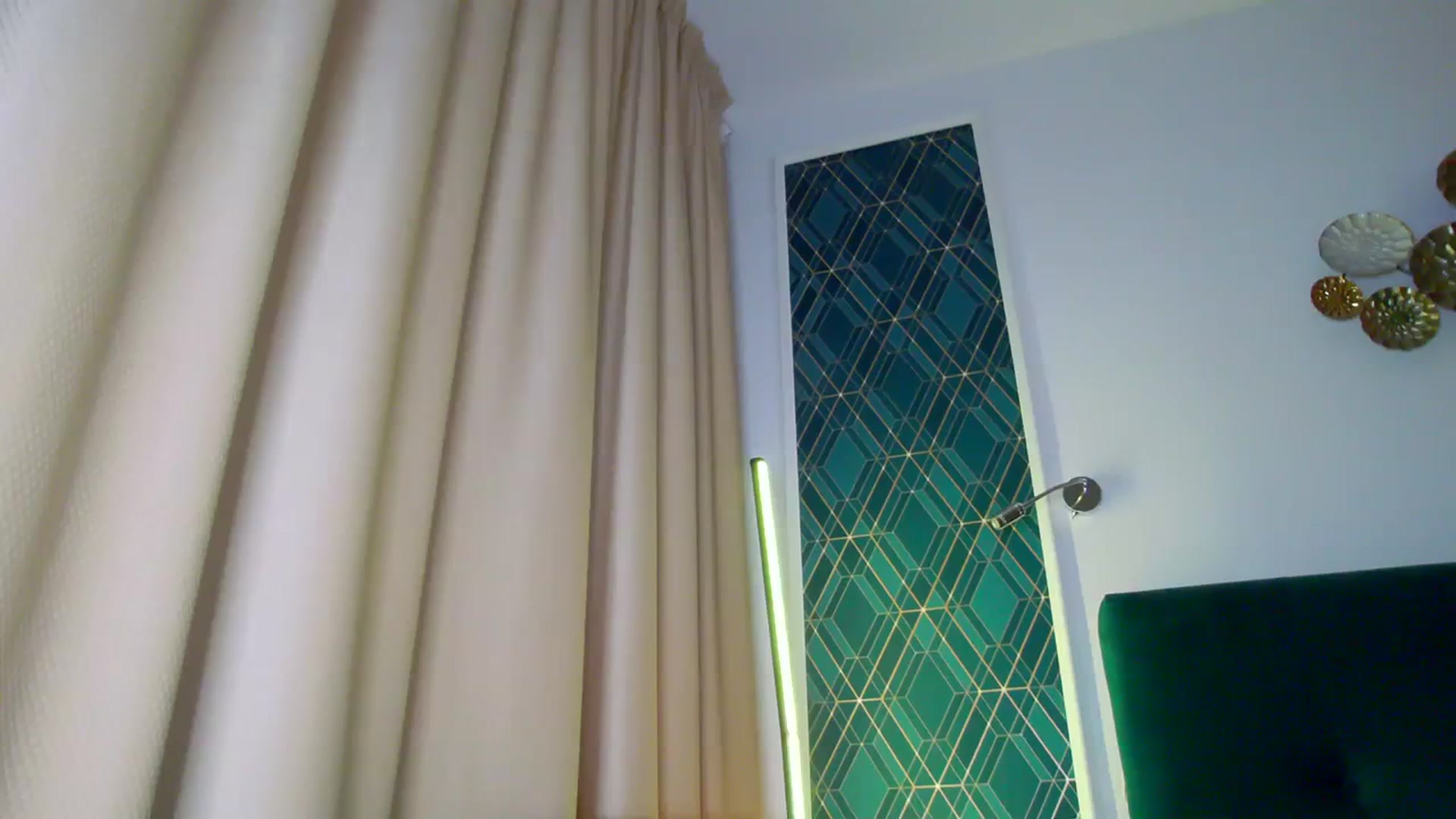 Gallery image thumbnail from K_KalIySya_S's myfreecams stream on, 01/12/2024, 21:15 image 1 of 20