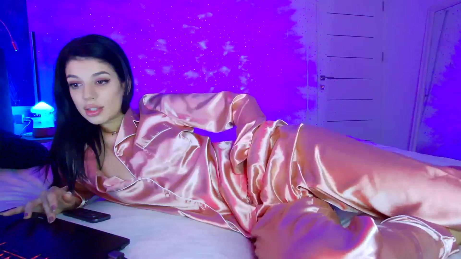 Gallery image thumbnail from K_KalIySya_S's myfreecams stream on, 01/18/2024, 19:14 image 15 of 20